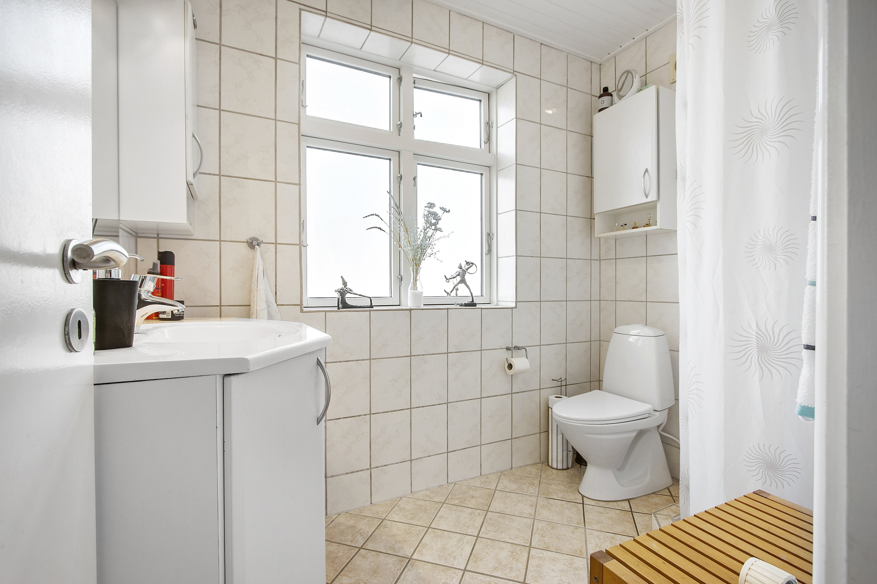 Fremhævet badeværelse billede i fuldskærmstilstand. Billede af Rønnestvej 12, 9900 Frederikshavn