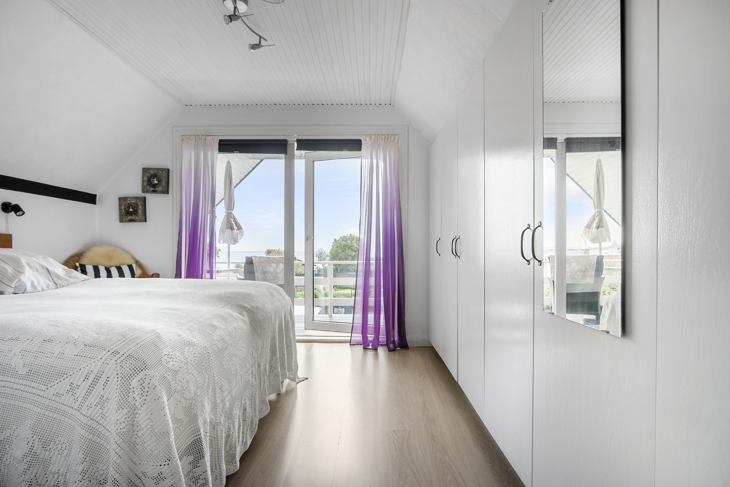 Fremhævet værelse billede i fuldskærmstilstand. Billede af Rønnestvej 12, 9900 Frederikshavn