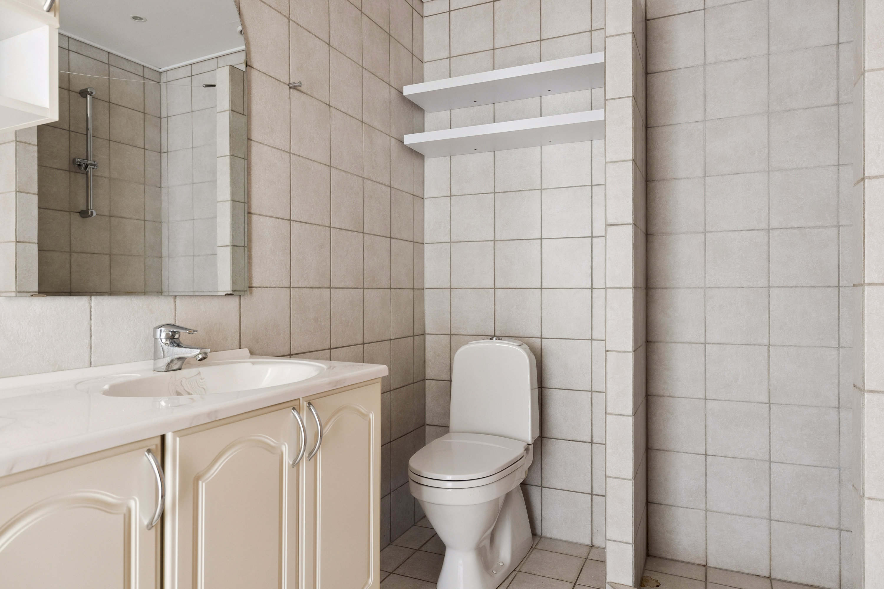 Fremhævet badeværelse billede i fuldskærmstilstand. Billede af Kærsangervænget 31, 5610 Assens