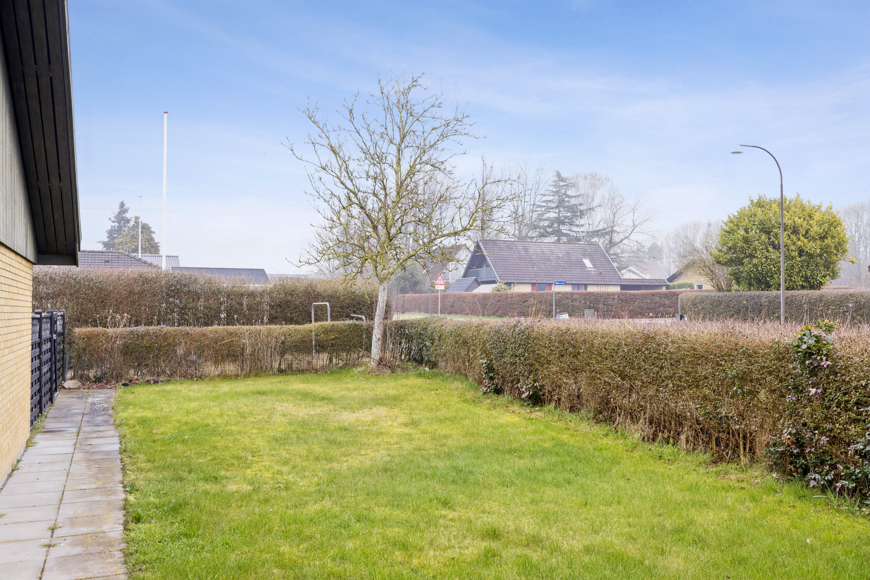 Fremhævet have billede i fuldskærmstilstand. Billede af Kærsangervænget 31, 5610 Assens