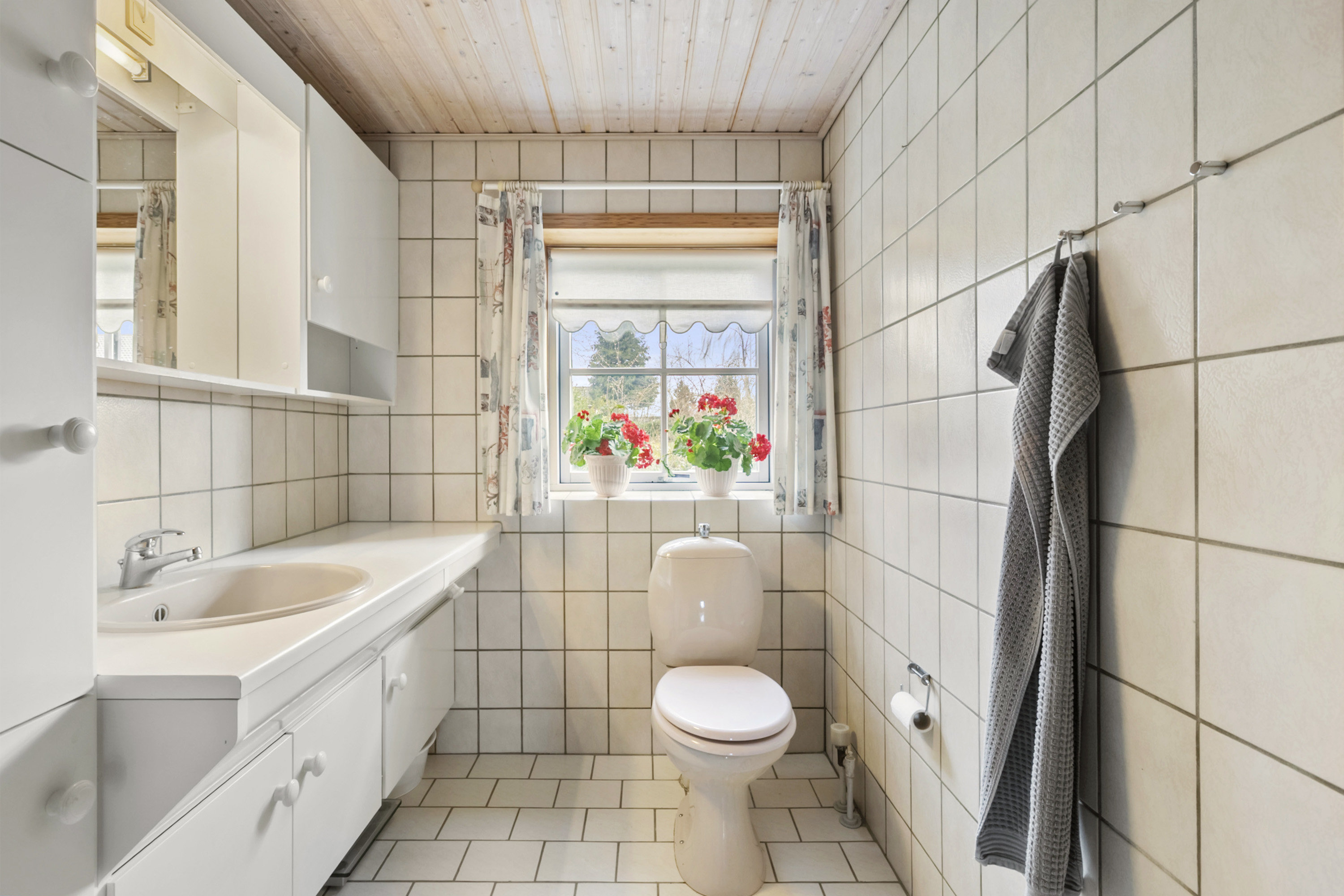 Fremhævet badeværelse billede i fuldskærmstilstand. Billede af Frueløkke 185, 6200 Aabenraa