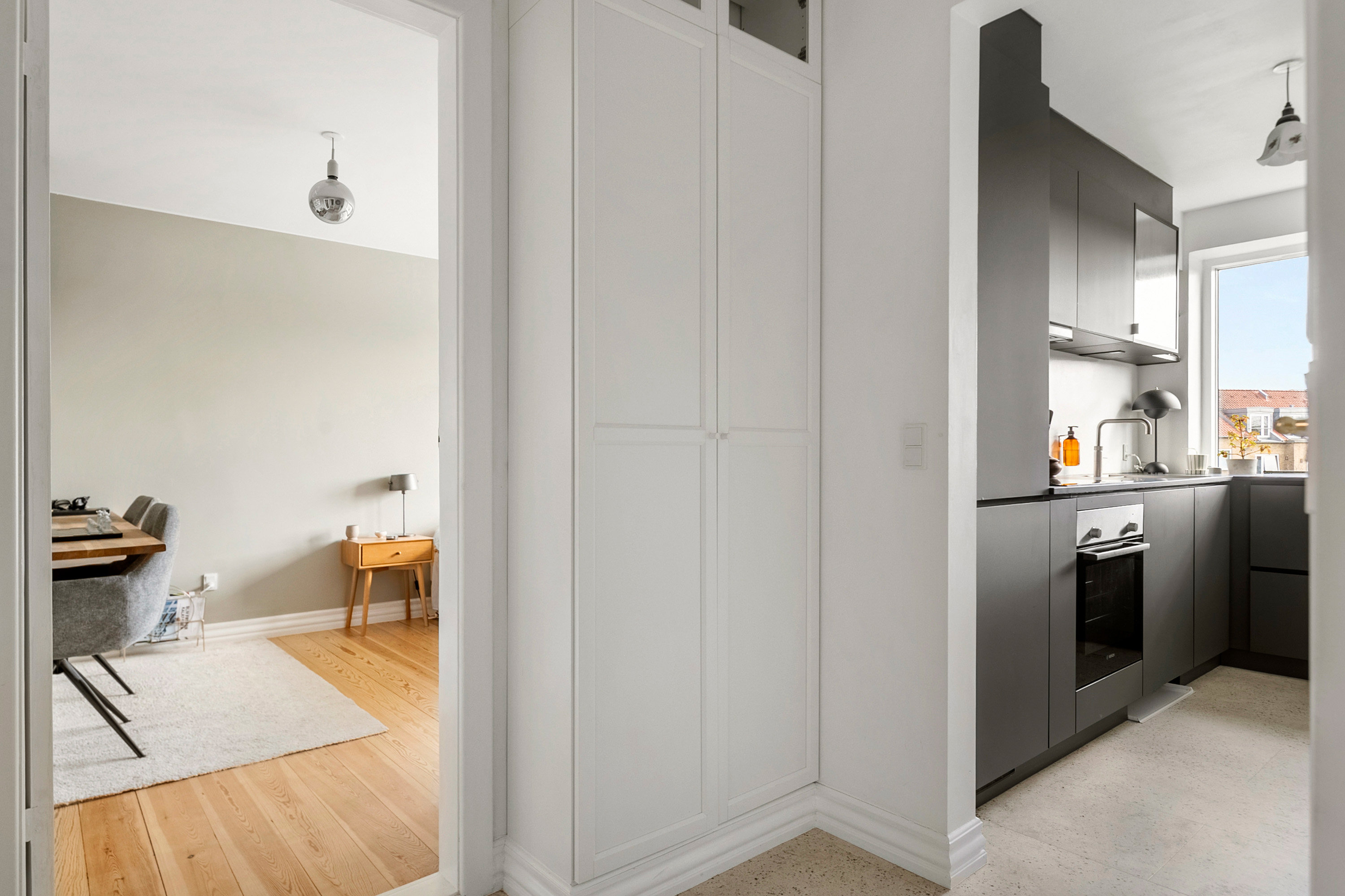 Fremhævet entré billede i fuldskærmstilstand. Billede af Langelandsgade 214, 2. tv., 8200 Aarhus N