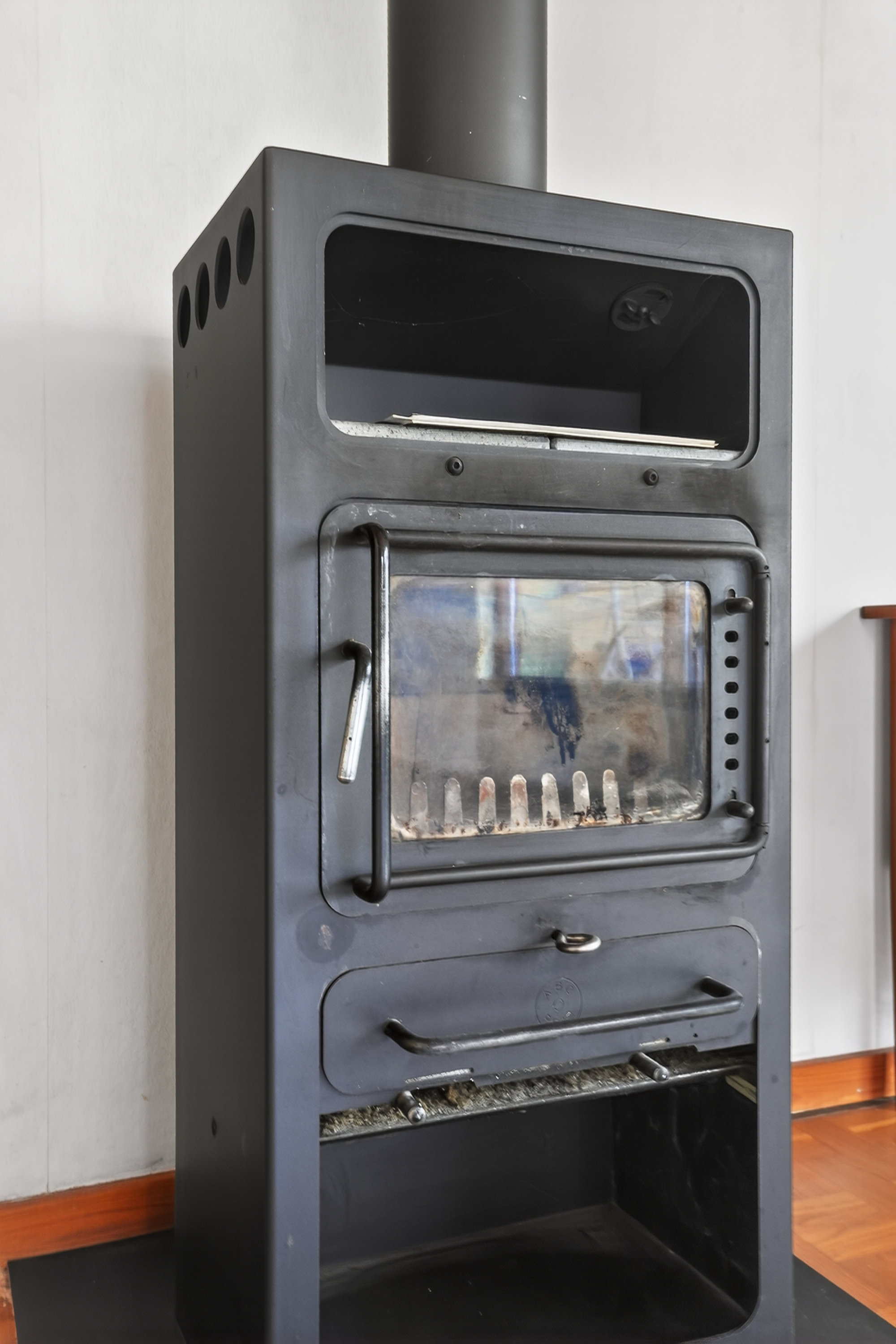 Fremhævet stue billede i fuldskærmstilstand. Billede af Thorshøjvej 3, 4500 Nykøbing Sj