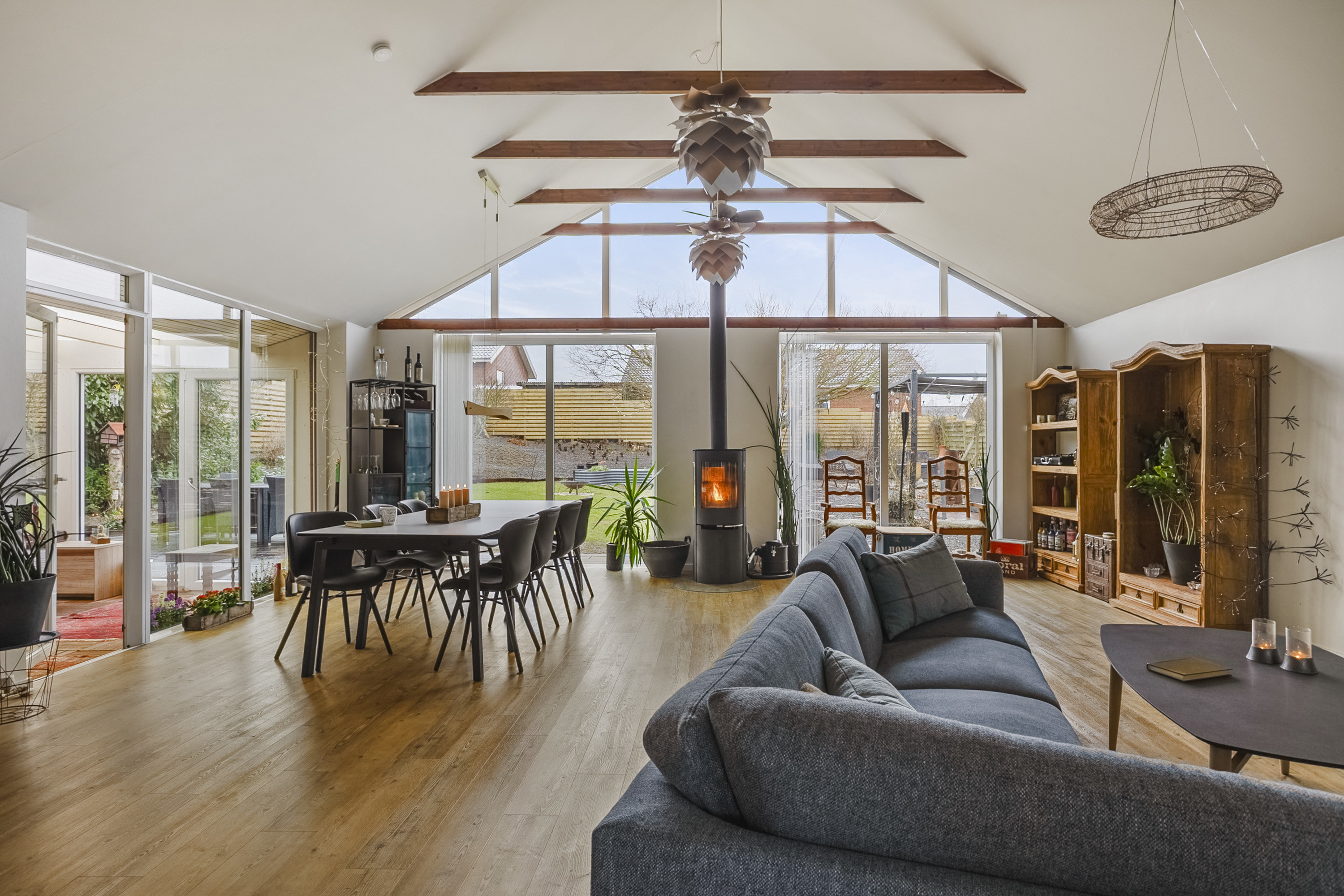 Fremhævet stue billede i fuldskærmstilstand. Billede af Tulipanvej 4, 6000 Kolding