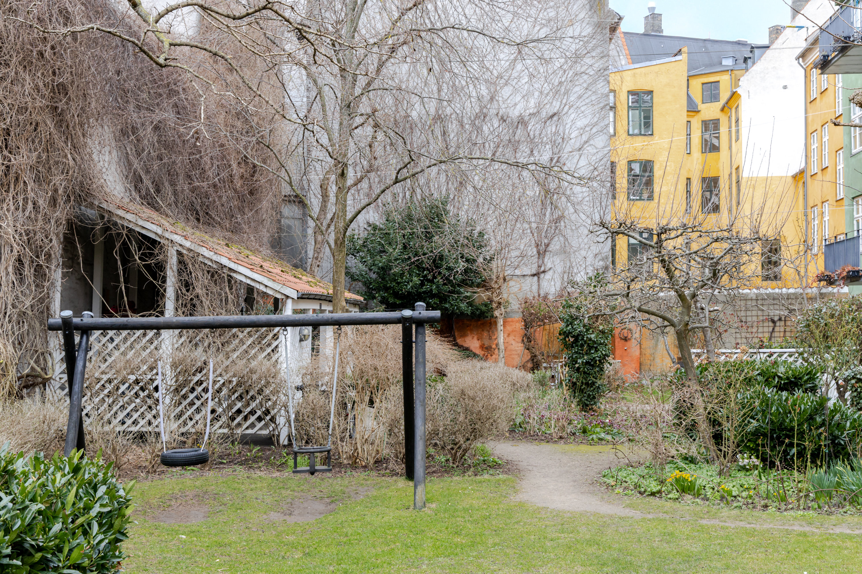 Fremhævet andet billede i fuldskærmstilstand. Billede af Sankt Peders Stræde 18, 2. th., 1453 København K