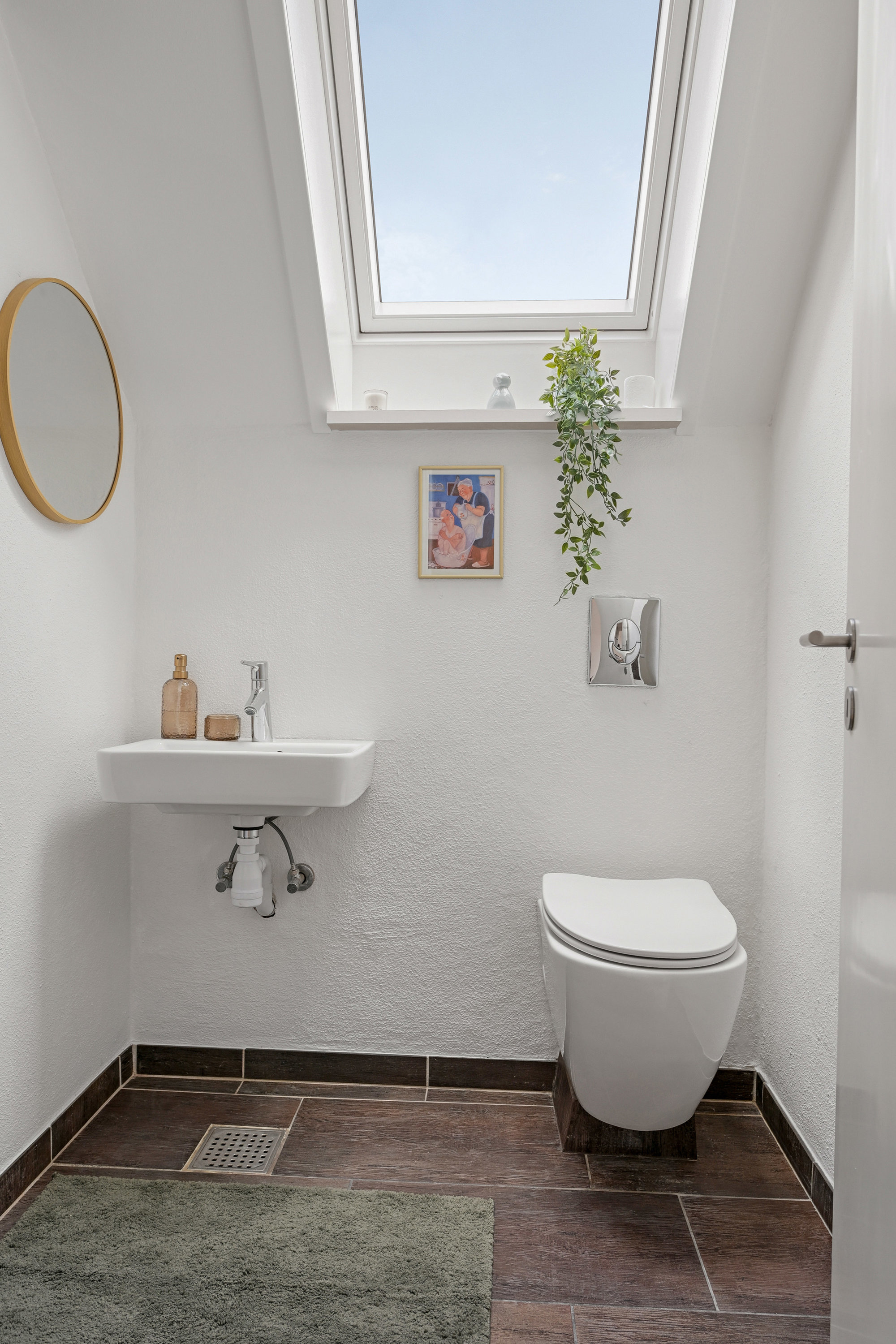 Fremhævet toilet billede i fuldskærmstilstand. Billede af Ribegade 59, 6700 Esbjerg