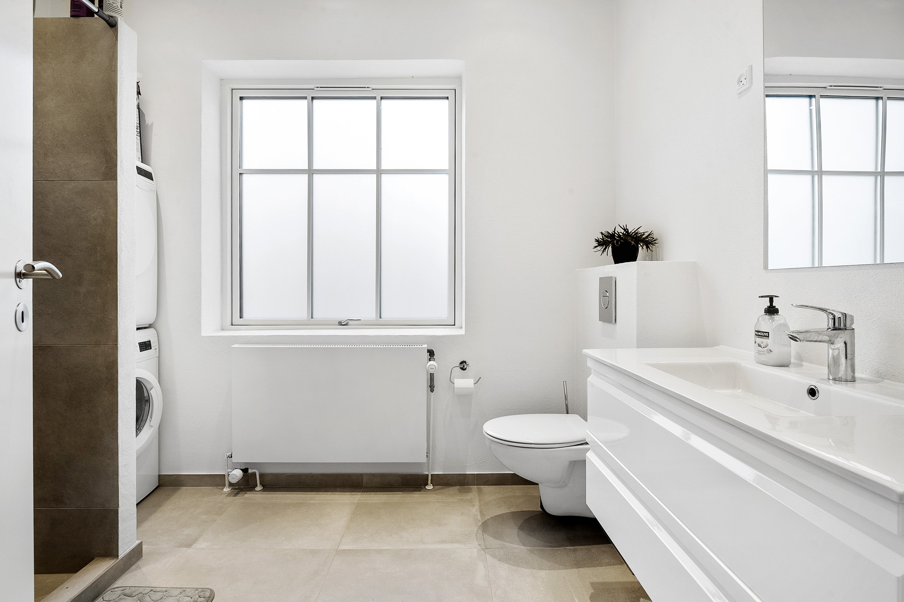 Fremhævet  billede i fuldskærmstilstand. Billede af Skt. Jørgens Gade 93, 5000 Odense C