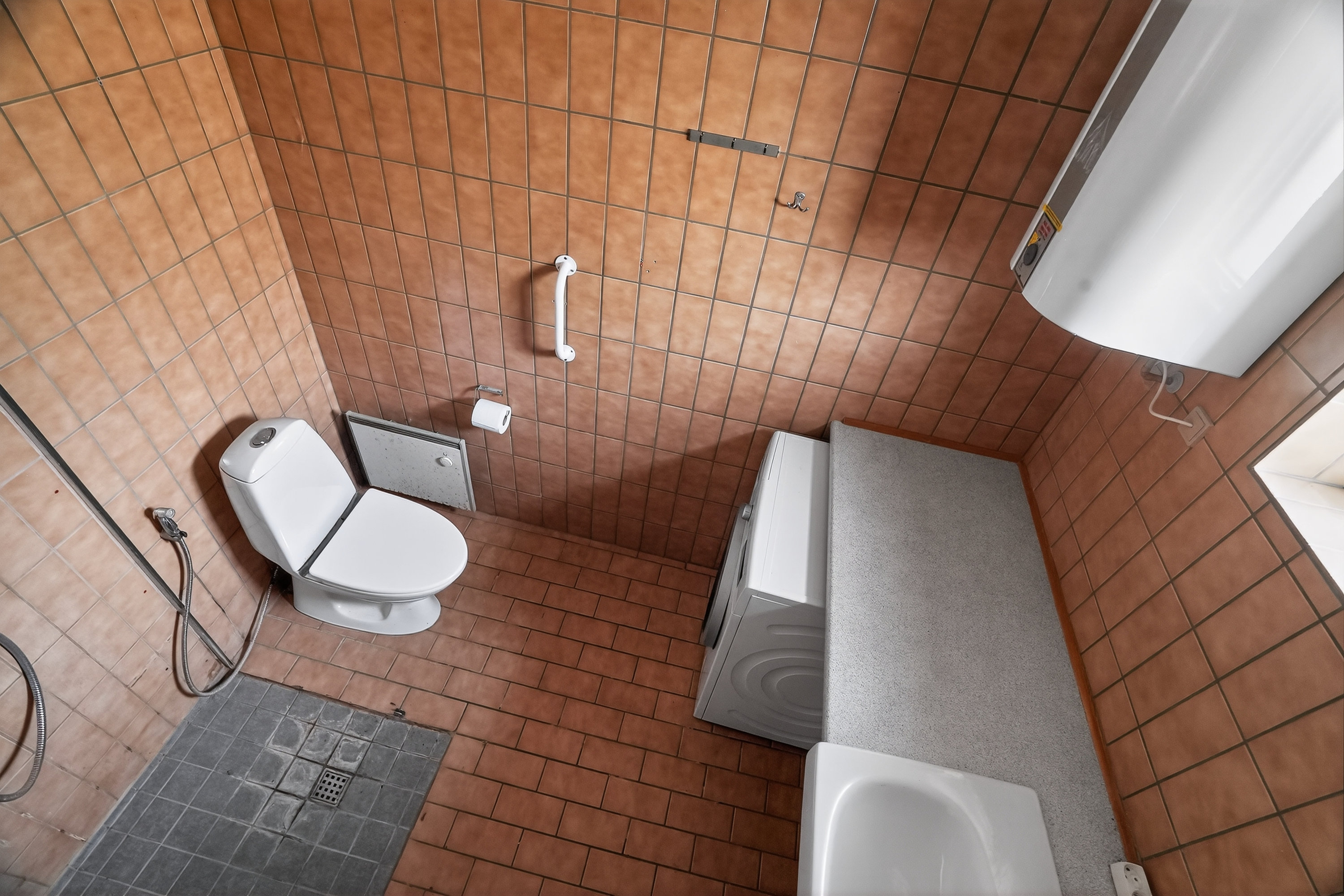 Fremhævet badeværelse billede i fuldskærmstilstand. Billede af Moseklyngen 7, 4573 Højby