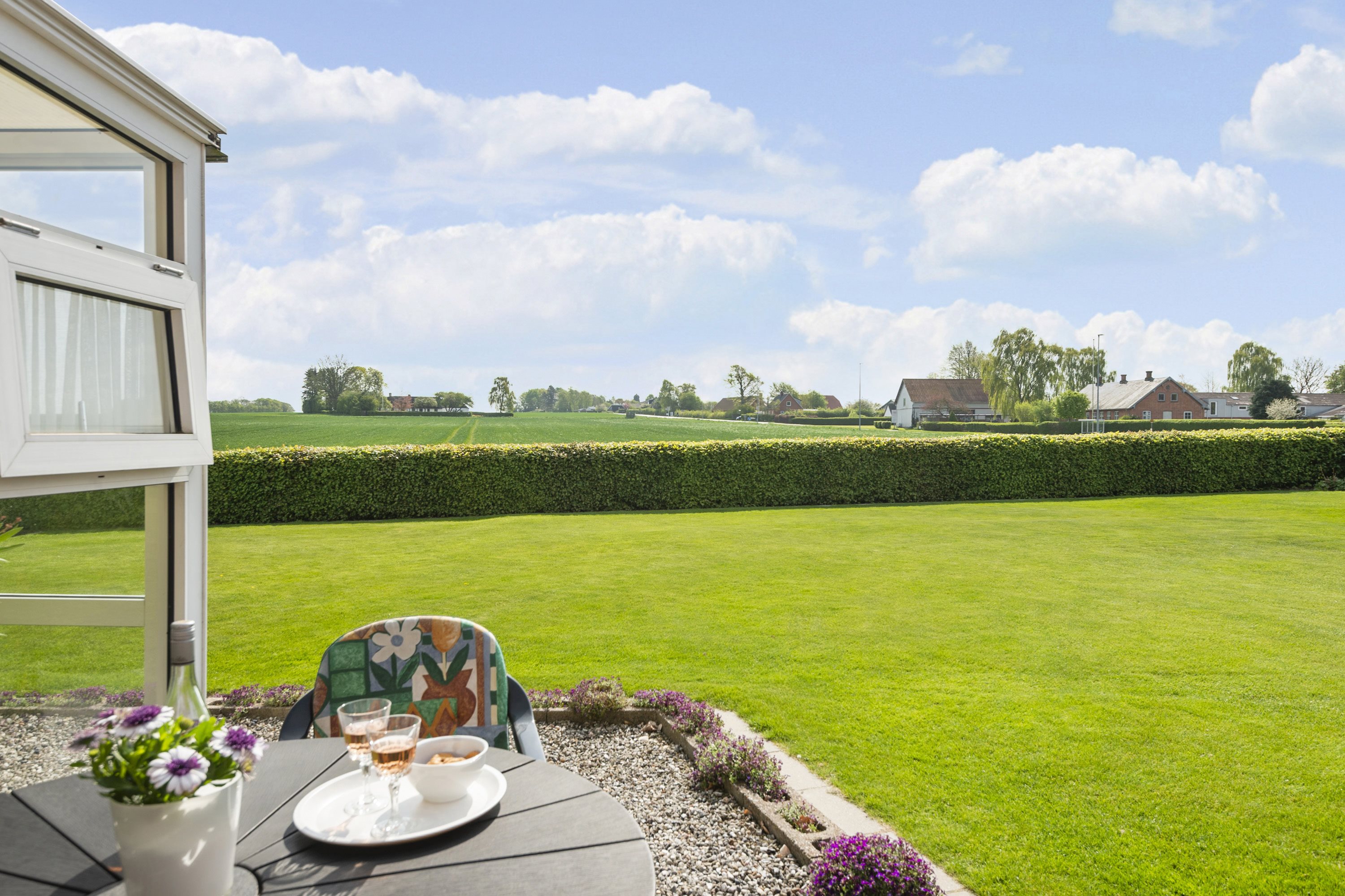 Fremhævet område billede i fuldskærmstilstand. Billede af Strandvejen 128, Rørth, 8300 Odder