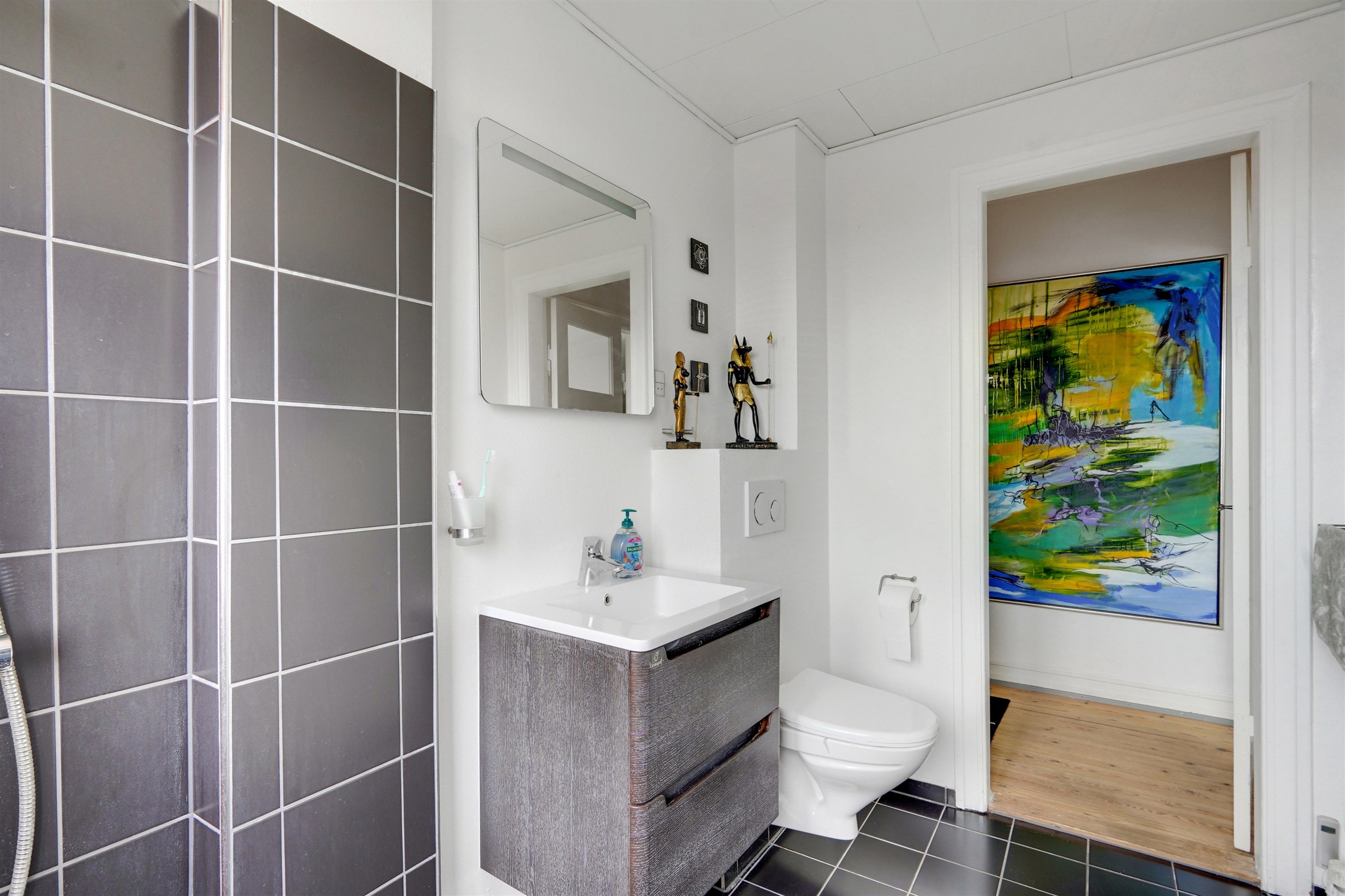 Fremhævet  billede i fuldskærmstilstand. Billede af Kronprinsensgade 131, 2. tv., 6700 Esbjerg