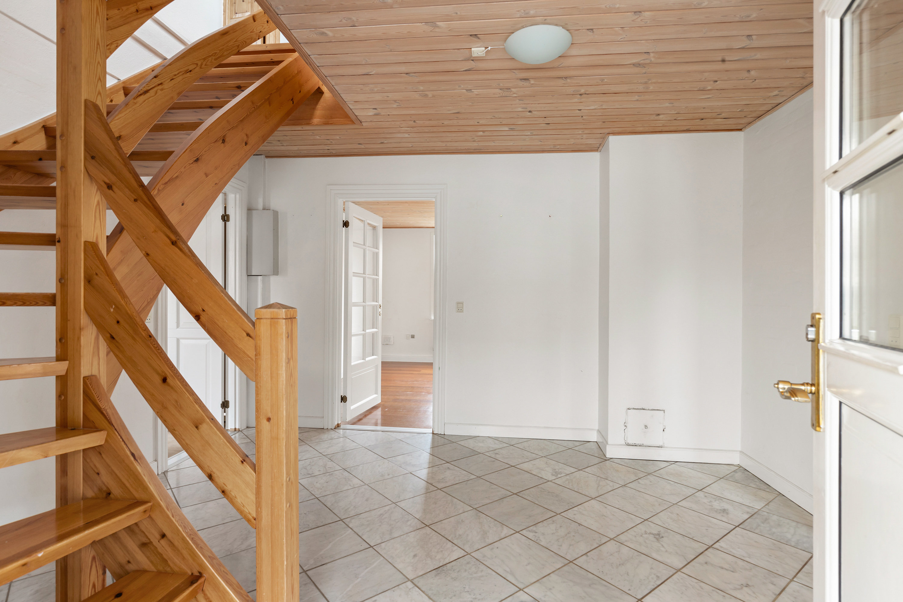 Fremhævet trappe billede i fuldskærmstilstand. Billede af Blærevej 70, Blære, 9600 Aars