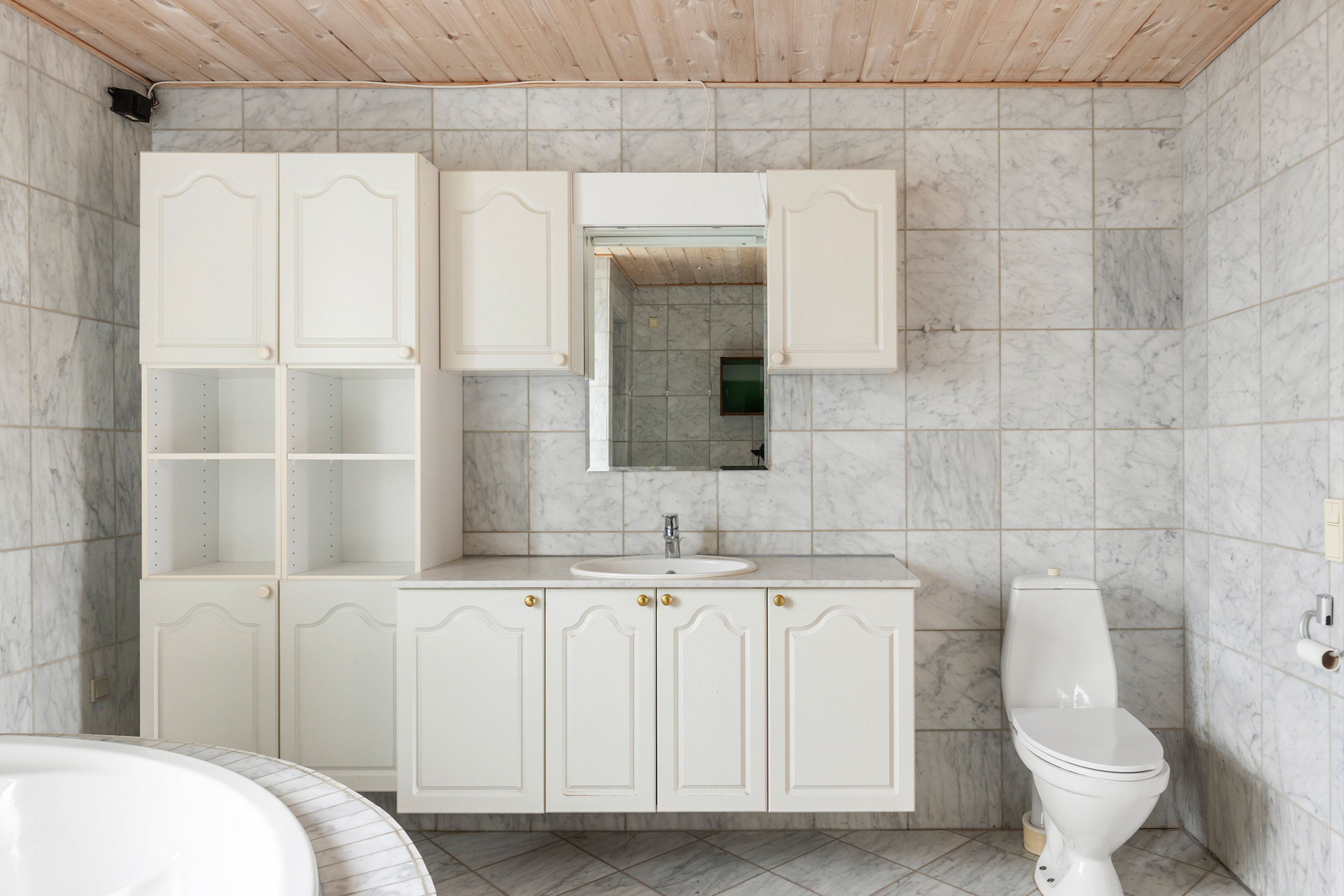 Fremhævet badeværelse billede i fuldskærmstilstand. Billede af Blærevej 70, Blære, 9600 Aars