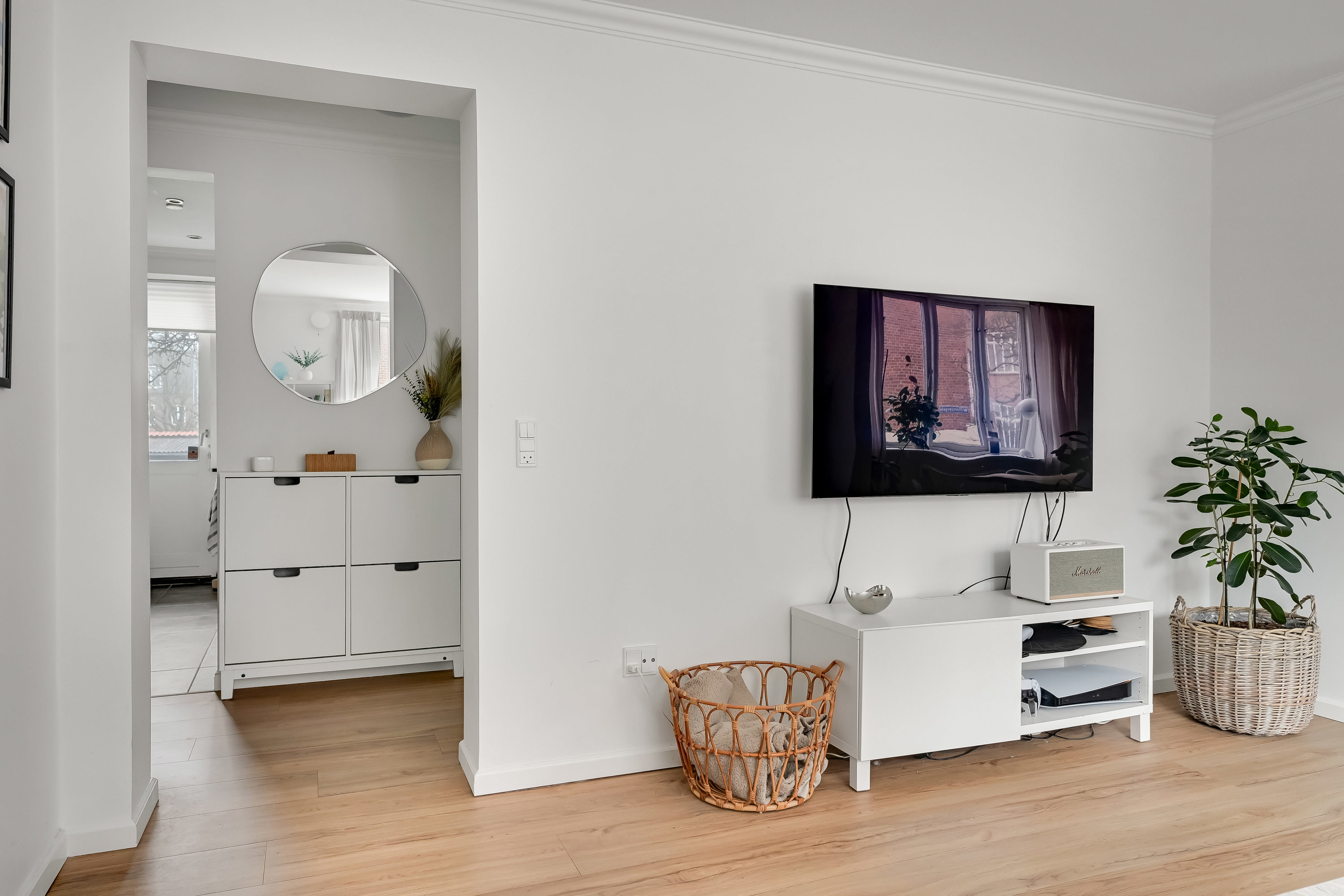 Fremhævet stue billede i fuldskærmstilstand. Billede af Willemoesgade 50, st.. th., 6700 Esbjerg