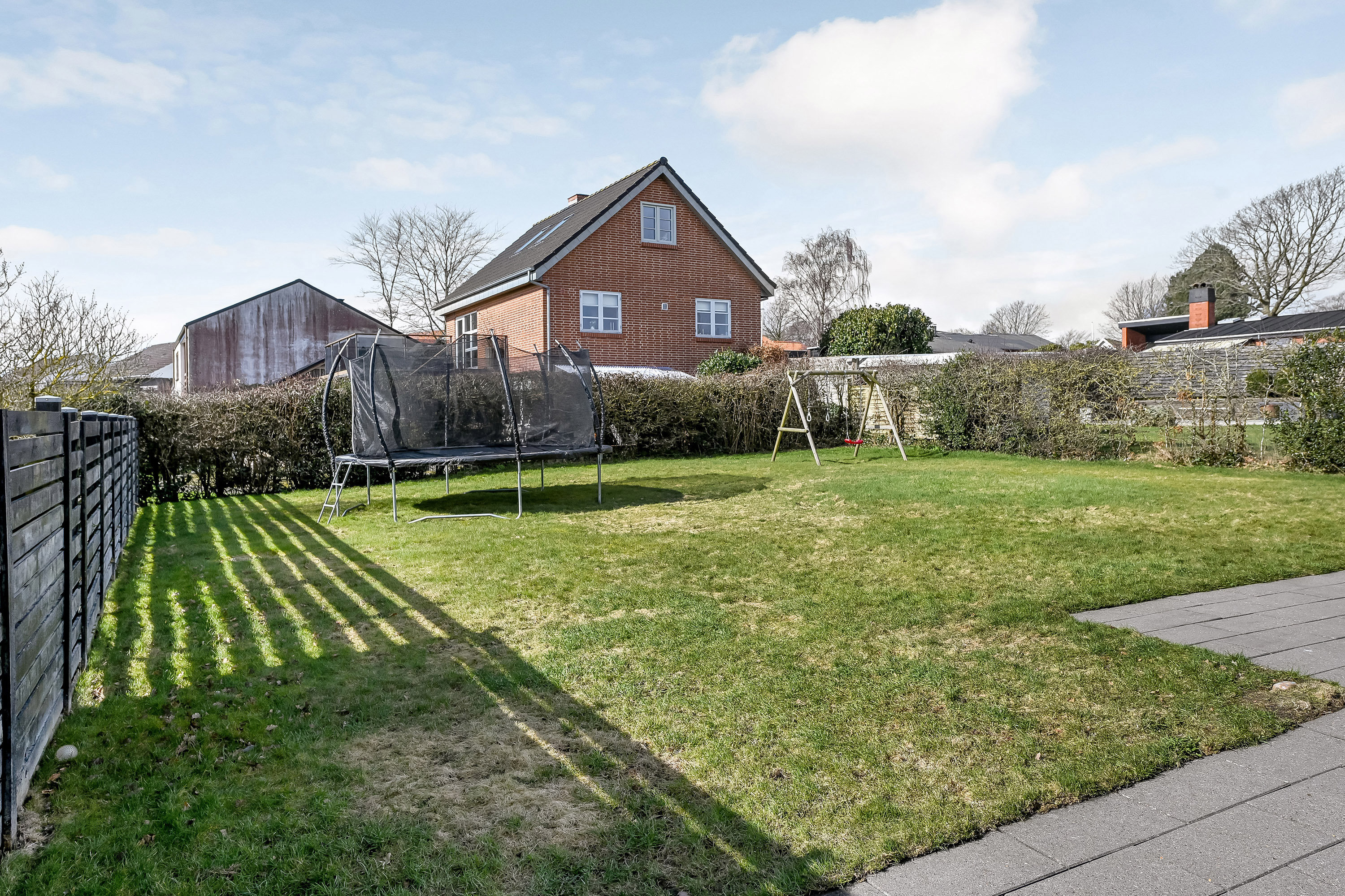 Fremhævet have billede i fuldskærmstilstand. Billede af Søndergårds Alle 10, 6700 Esbjerg