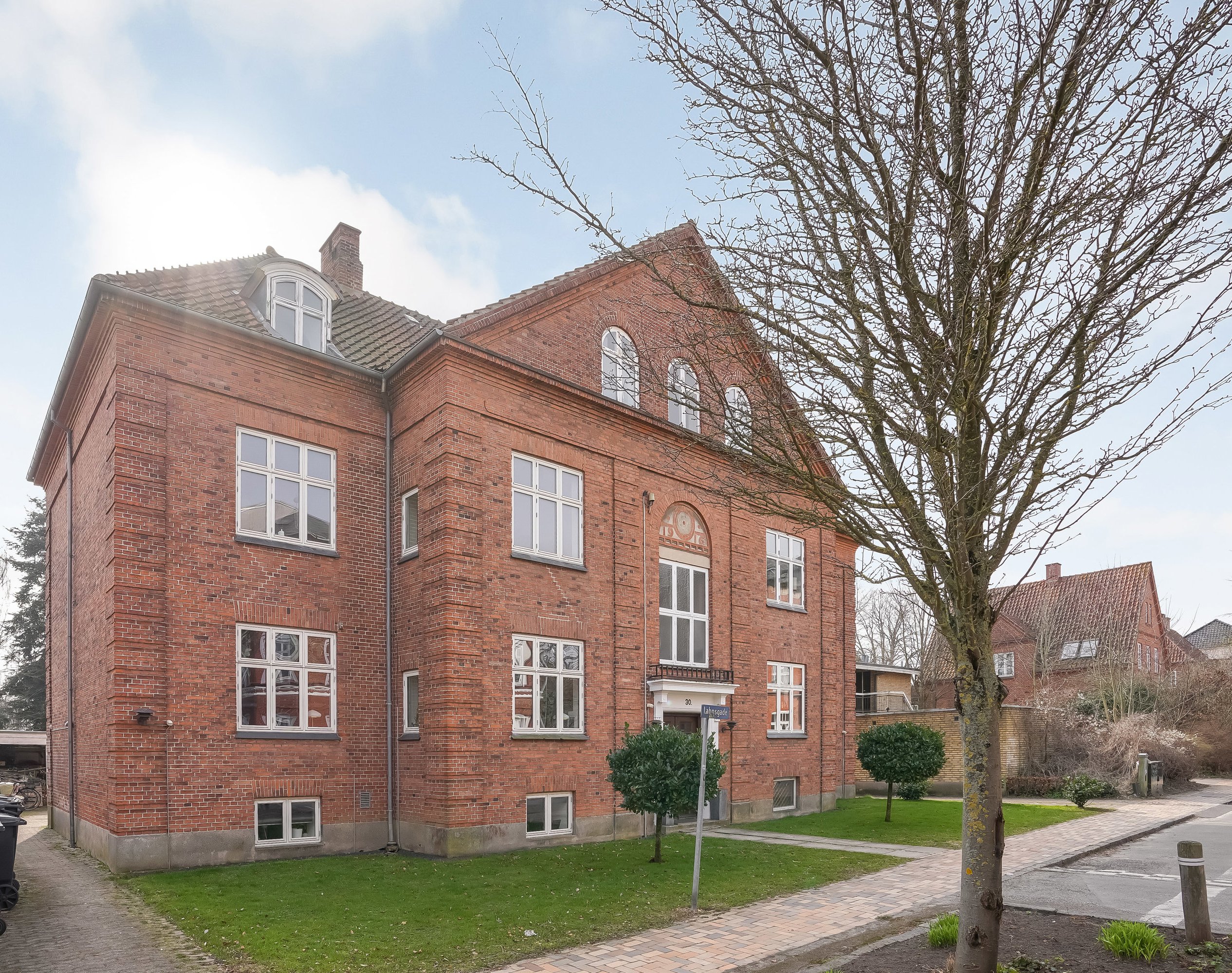 Fremhævet ejendommen billede i fuldskærmstilstand. Billede af Lahnsgade 30A, 2. tv., 5000 Odense C