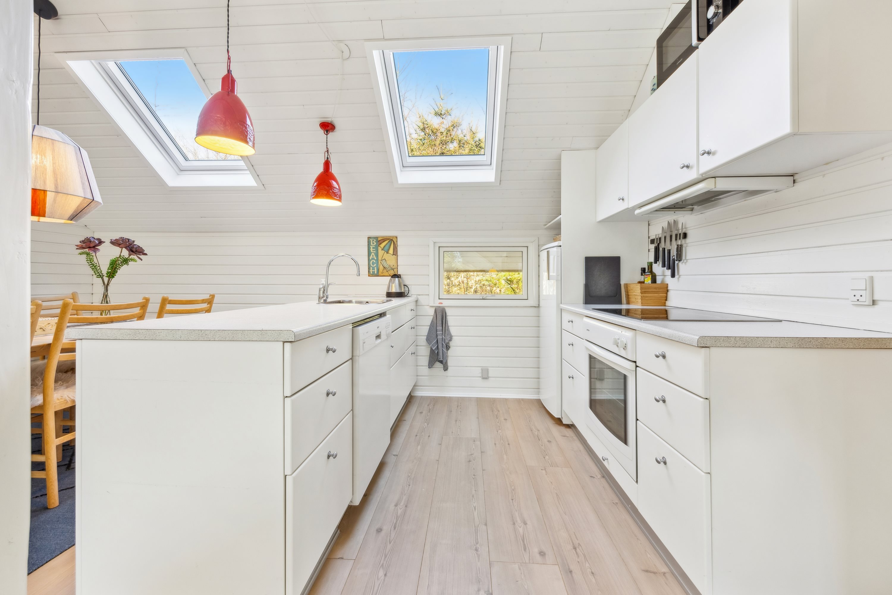 Fremhævet køkken billede i fuldskærmstilstand. Billede af Krøjbergsvej 33, Koldkær, 9370 Hals