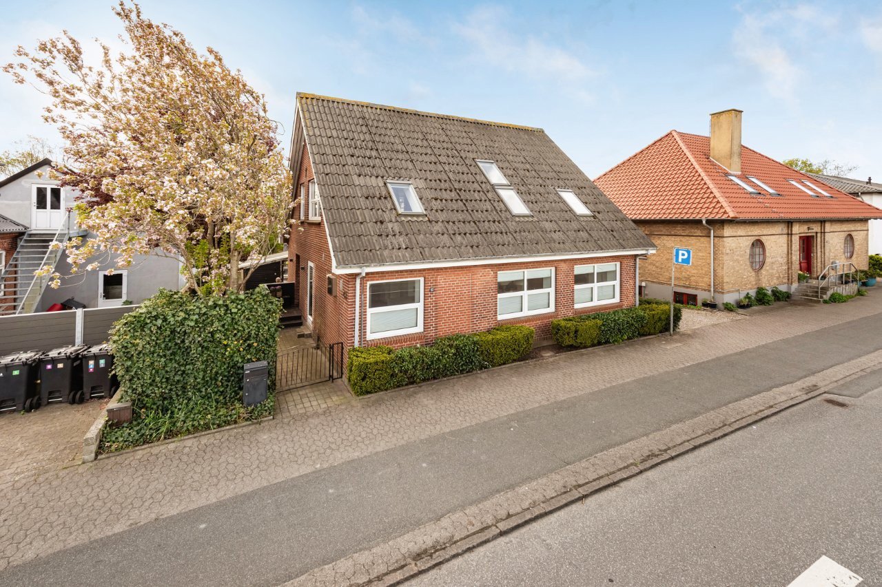 Fremhævet  billede i fuldskærmstilstand. Billede af Hovedgaden 43, 6360 Tinglev