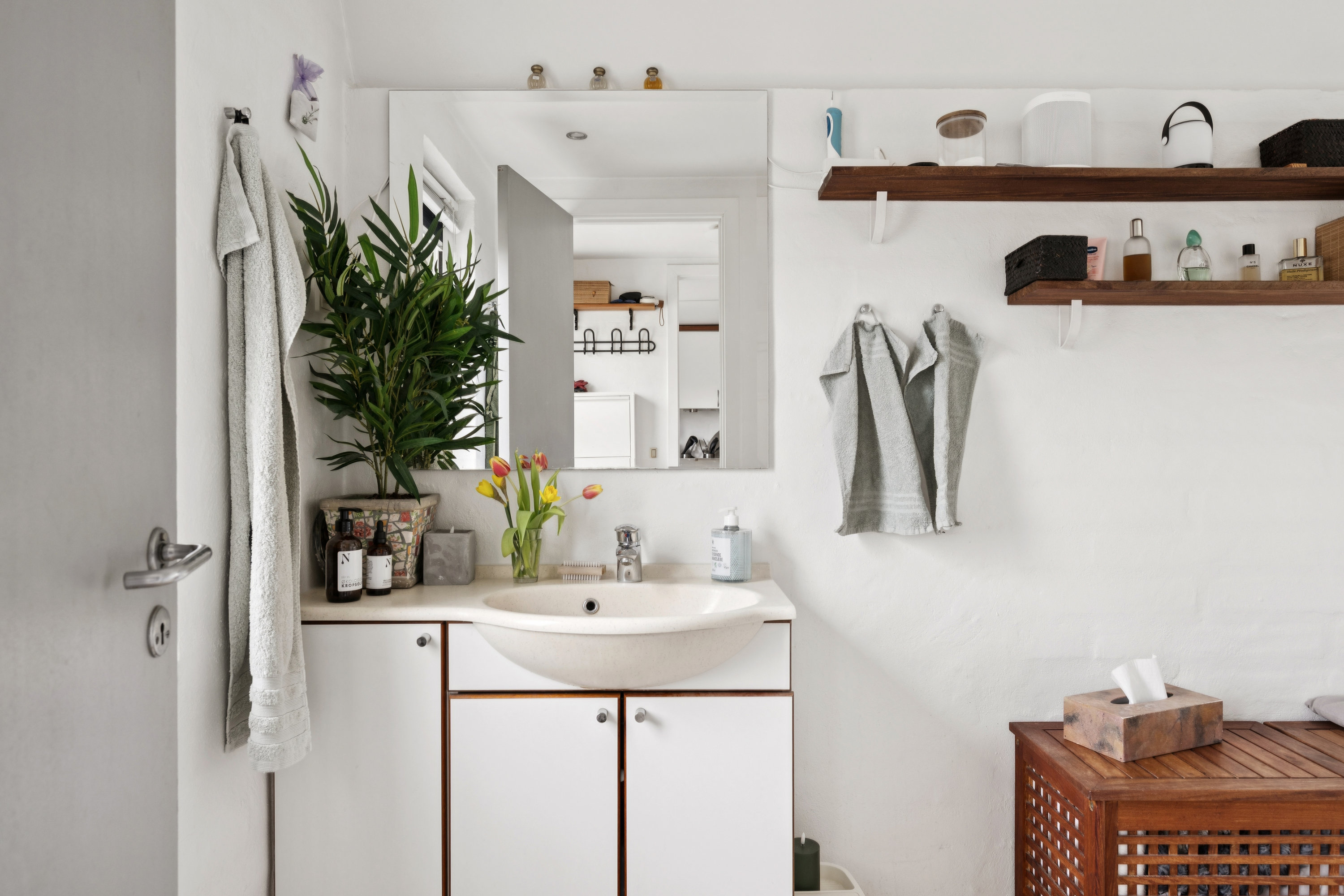 Fremhævet badeværelse billede i fuldskærmstilstand. Billede af Lærkelundsvej 36, Øer, 8400 Ebeltoft