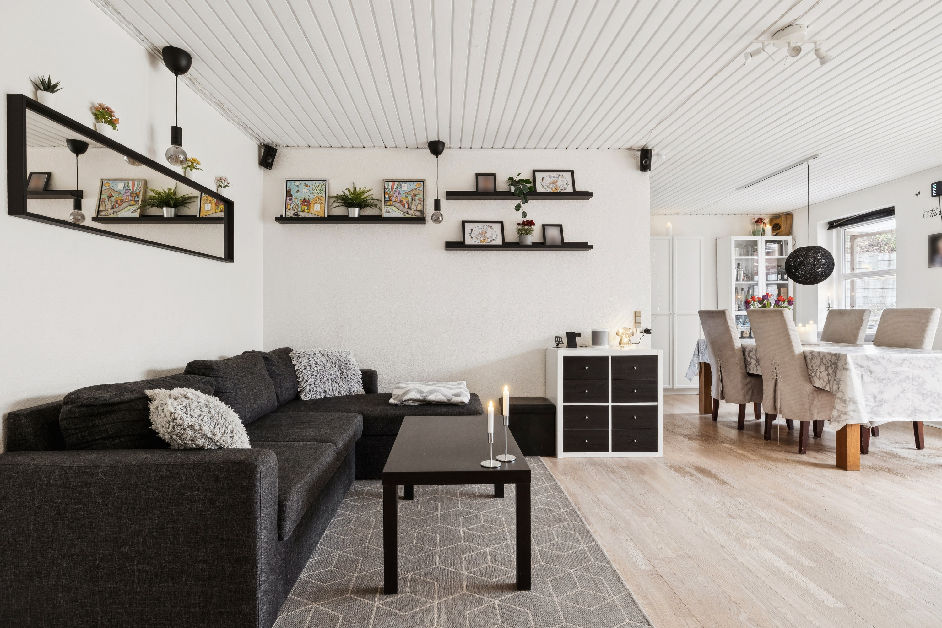 Fremhævet stue billede i fuldskærmstilstand. Billede af Viborgvej 5F, Klejtrup, 9500 Hobro