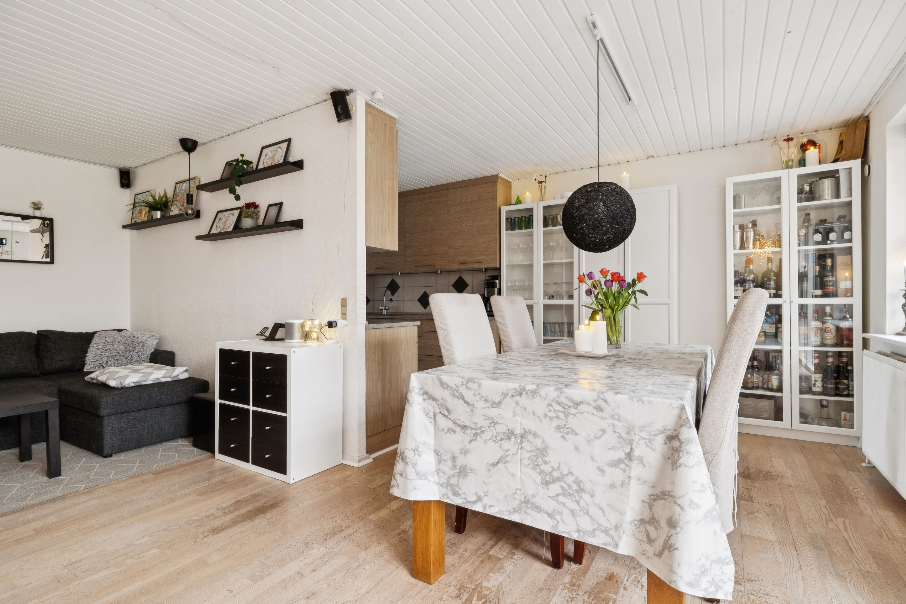 Fremhævet stue billede i fuldskærmstilstand. Billede af Viborgvej 5F, Klejtrup, 9500 Hobro