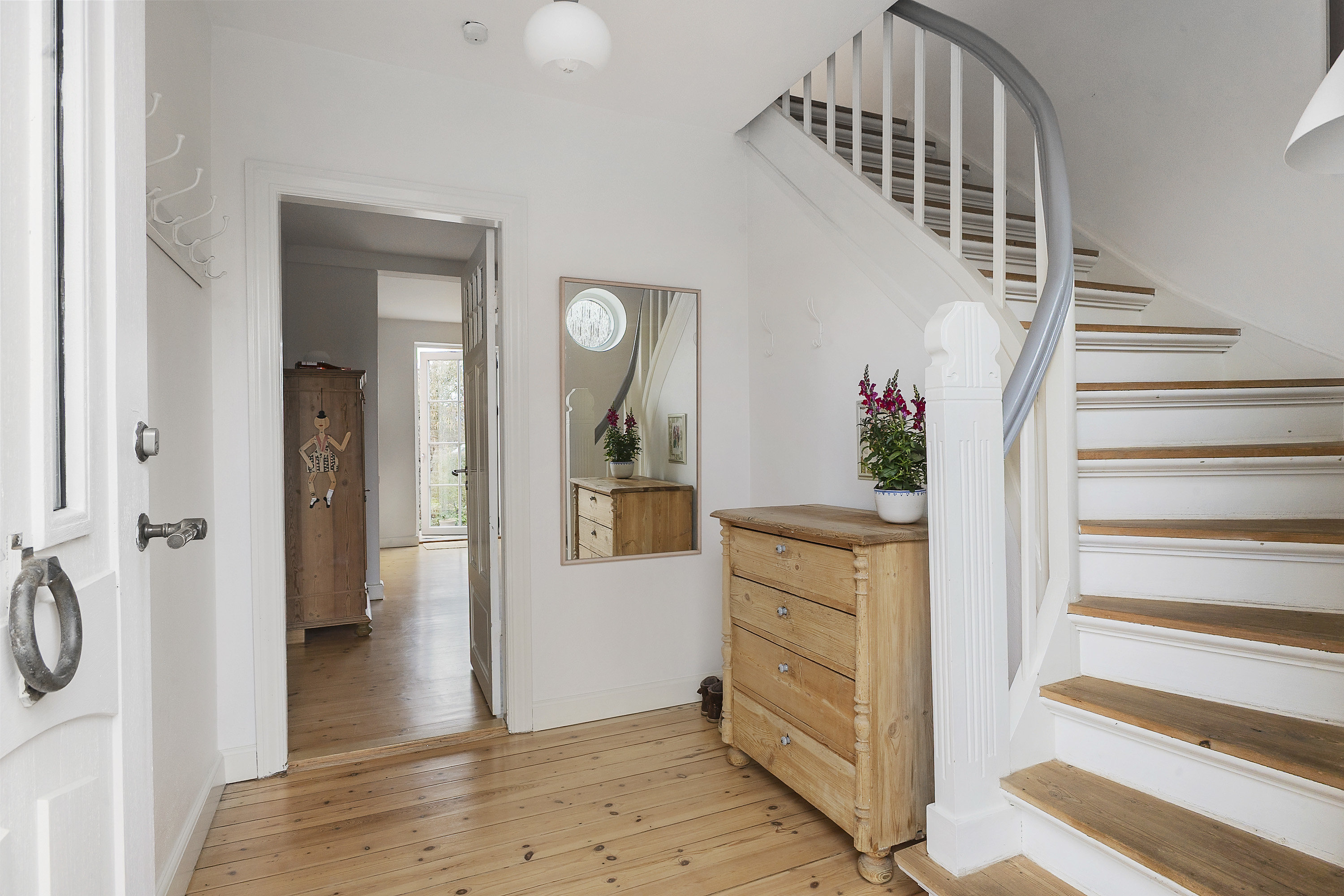 Fremhævet entré billede i fuldskærmstilstand. Billede af Calvinsvej 66, 7000 Fredericia