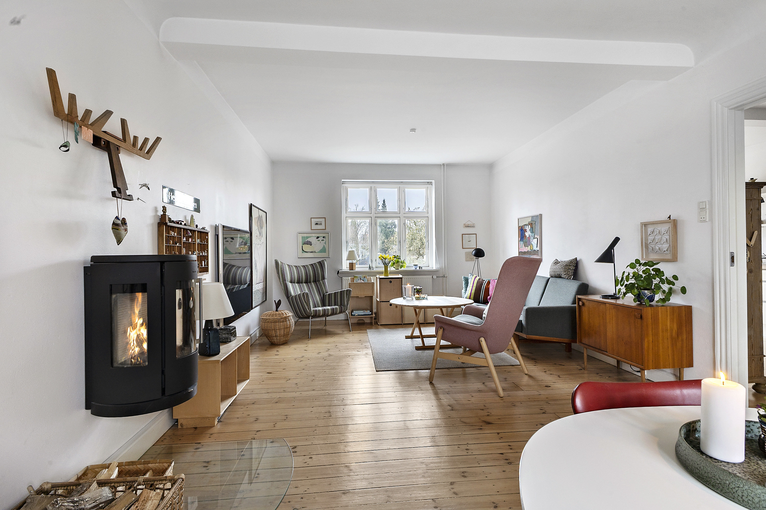 Fremhævet stue billede i fuldskærmstilstand. Billede af Calvinsvej 66, 7000 Fredericia