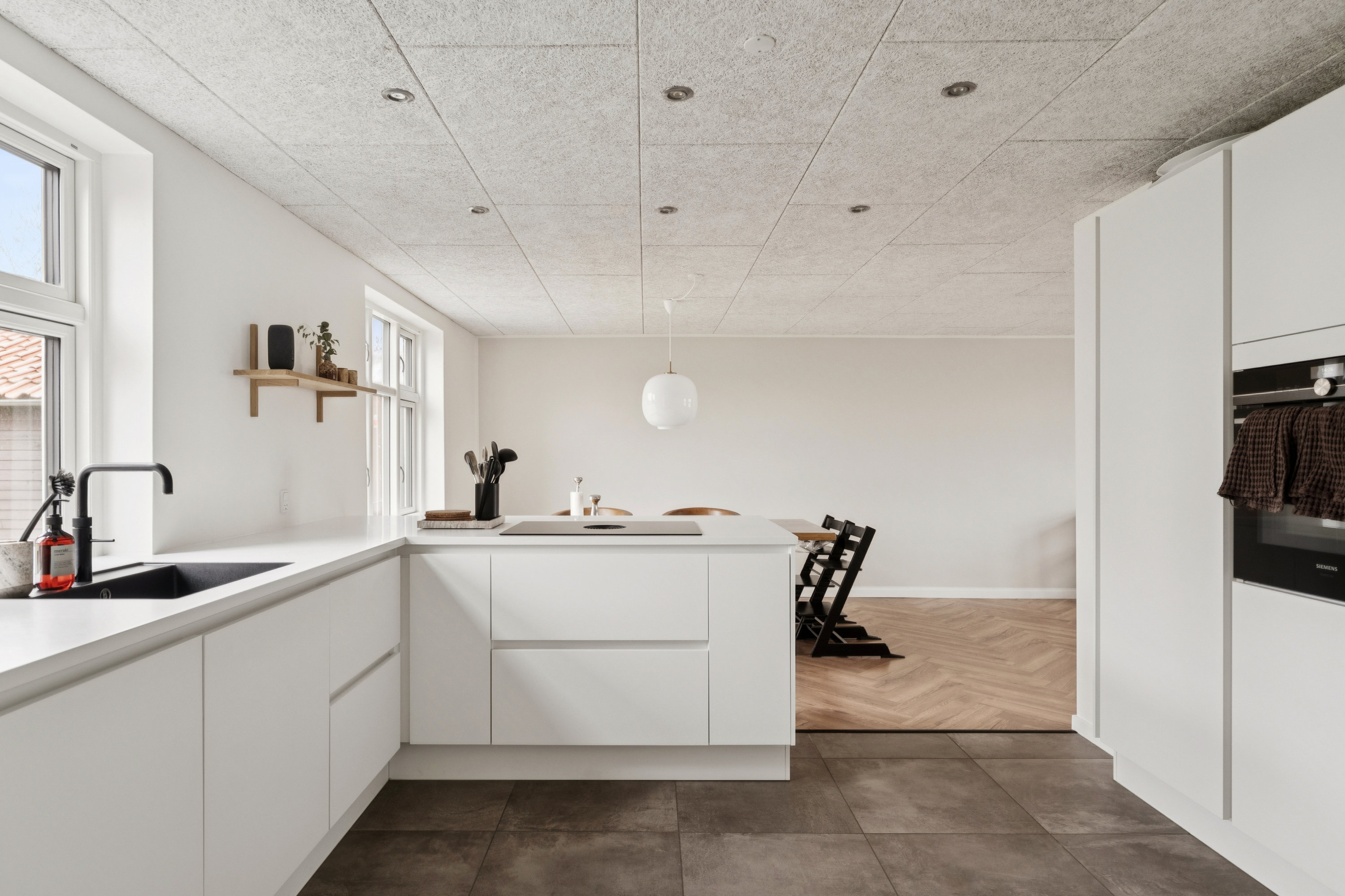 Fremhævet køkken billede i fuldskærmstilstand. Billede af Brogade 63, 8850 Bjerringbro