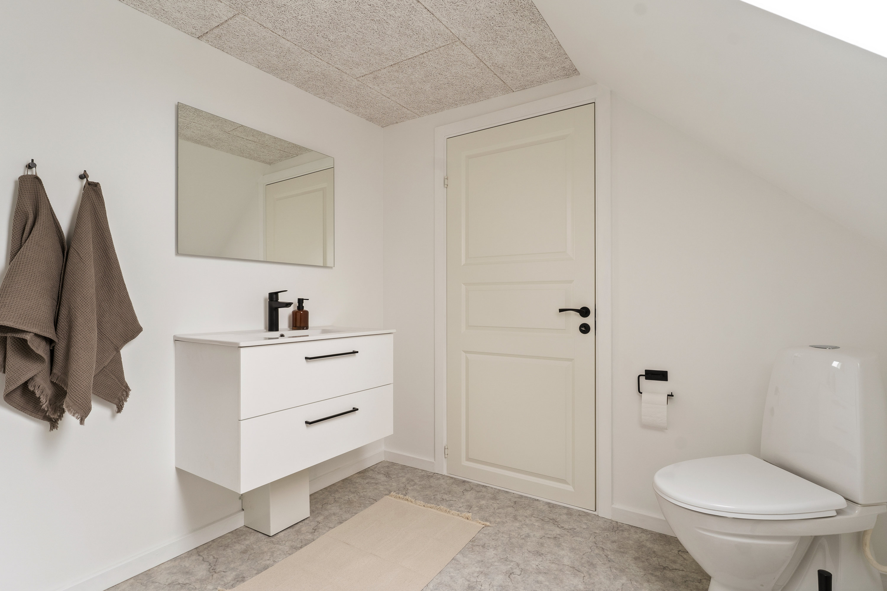 Fremhævet badeværelse billede i fuldskærmstilstand. Billede af Brogade 63, 8850 Bjerringbro