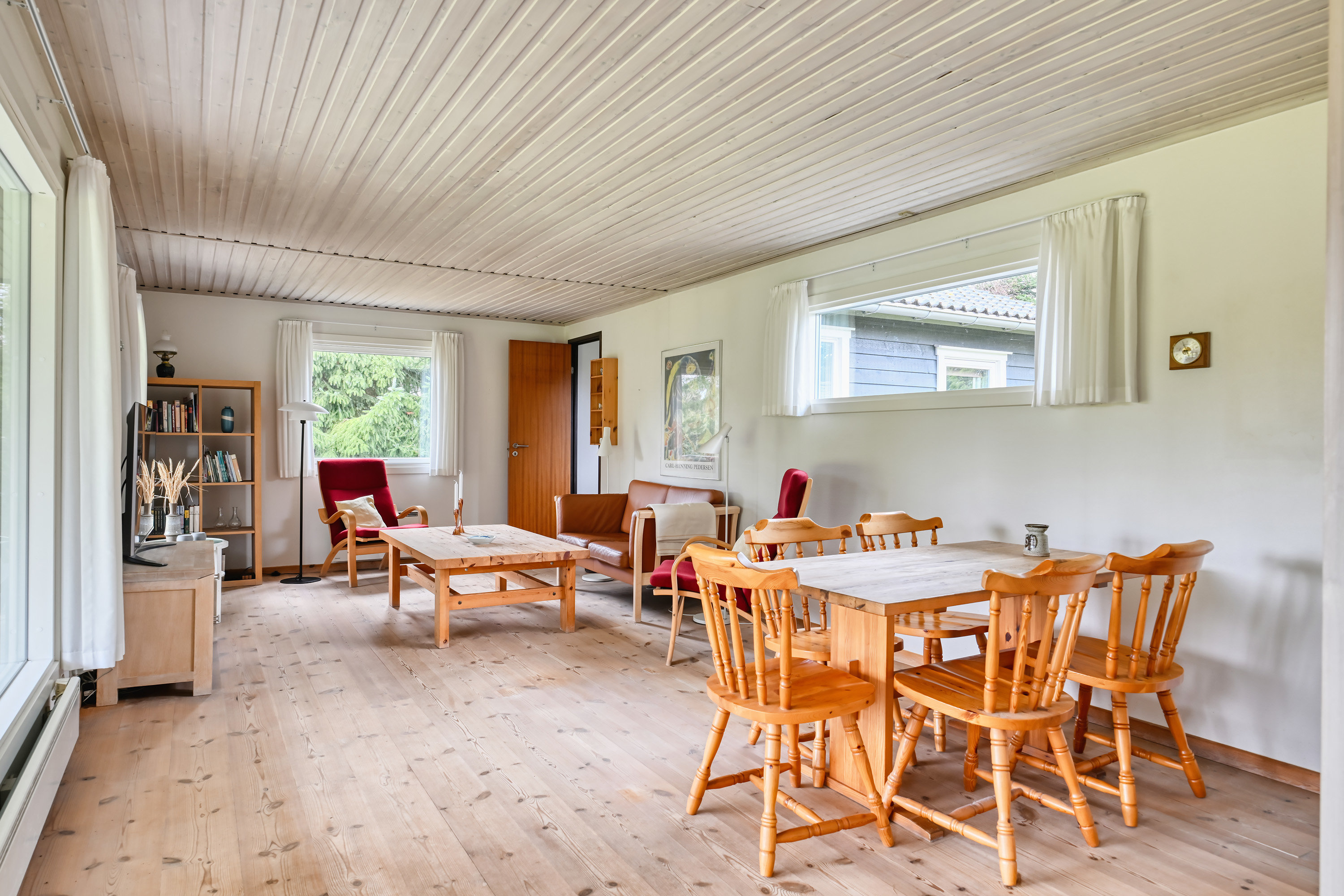 Fremhævet stue billede i fuldskærmstilstand. Billede af Skærpibervej 2, Marielyst, 4873 Væggerløse