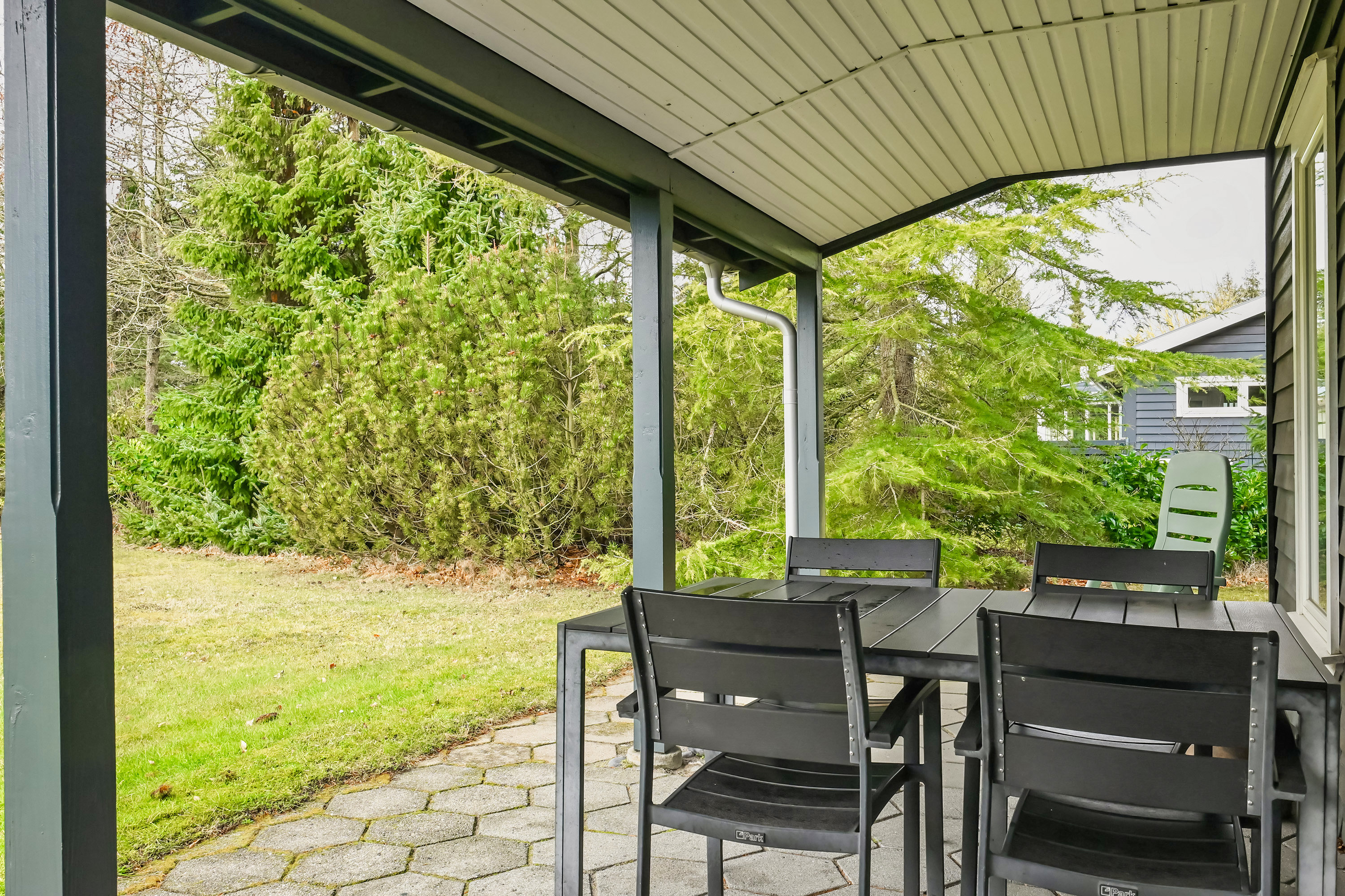 Fremhævet overdækket terrasse billede i fuldskærmstilstand. Billede af Skærpibervej 2, Marielyst, 4873 Væggerløse