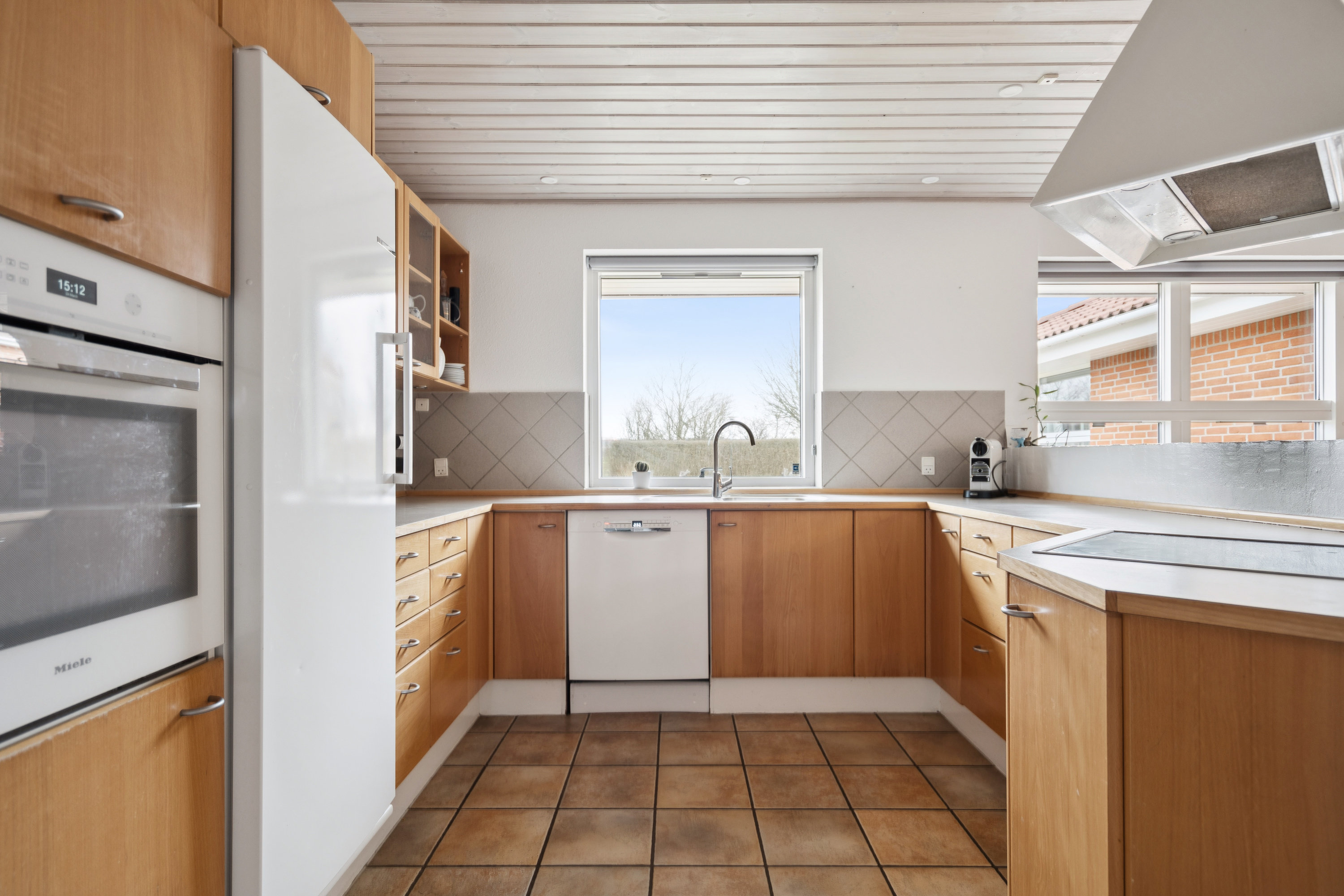 Fremhævet køkken billede i fuldskærmstilstand. Billede af Vivaldisvej 49, 9200 Aalborg SV