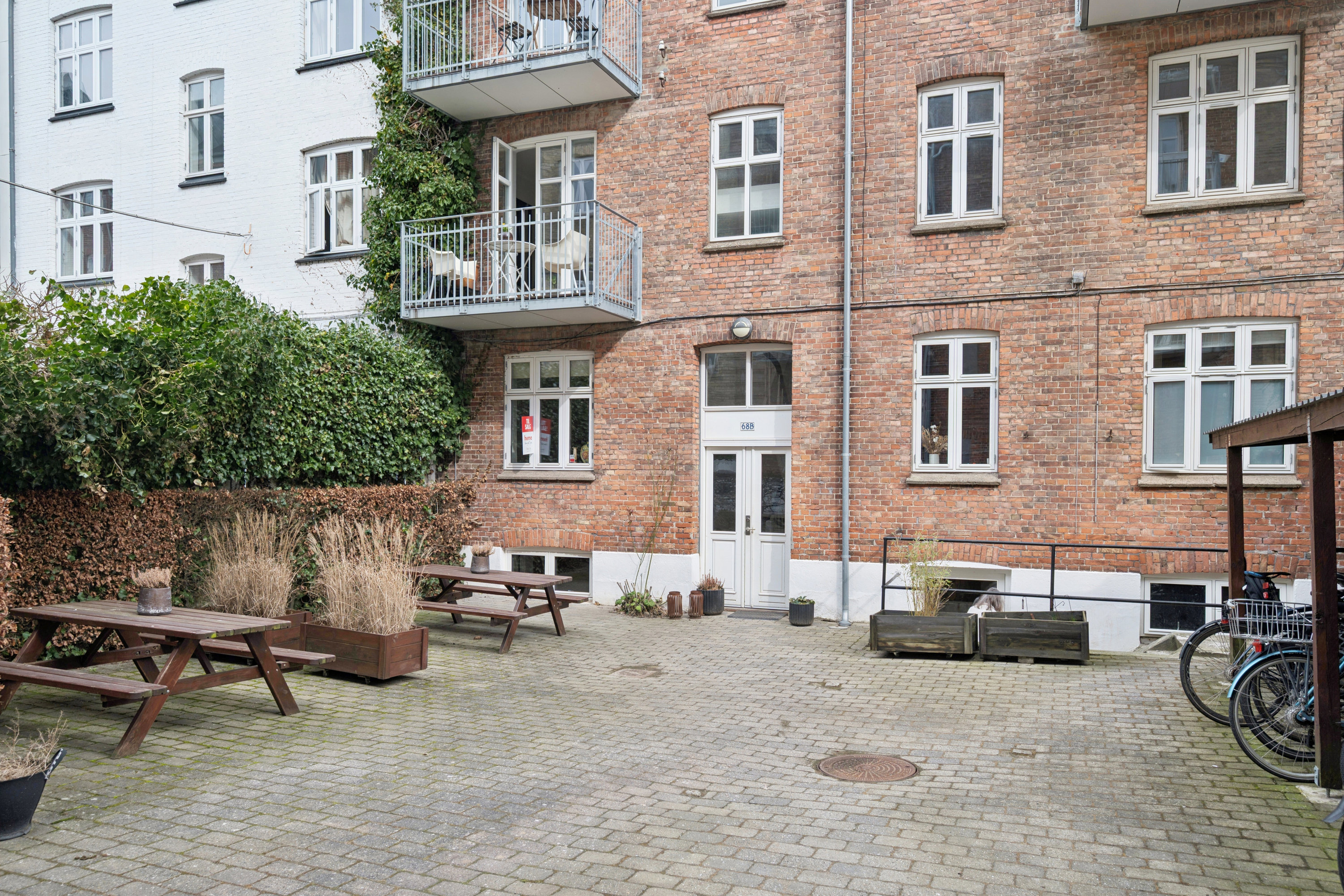 Fremhævet andet billede i fuldskærmstilstand. Billede af Ny Munkegade 68B, 1. tv., 8000 Aarhus C