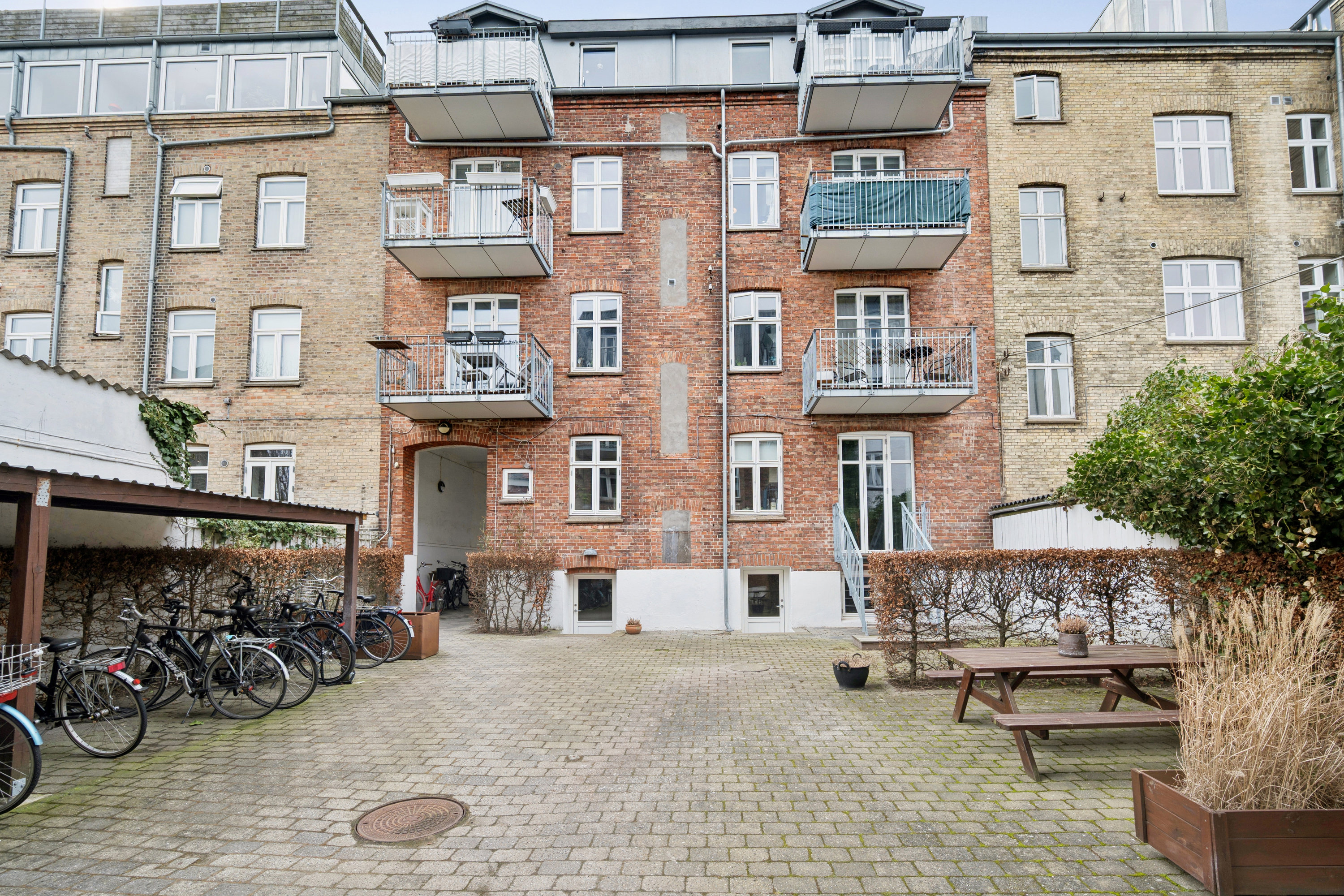 Fremhævet andet billede i fuldskærmstilstand. Billede af Ny Munkegade 68B, 1. tv., 8000 Aarhus C