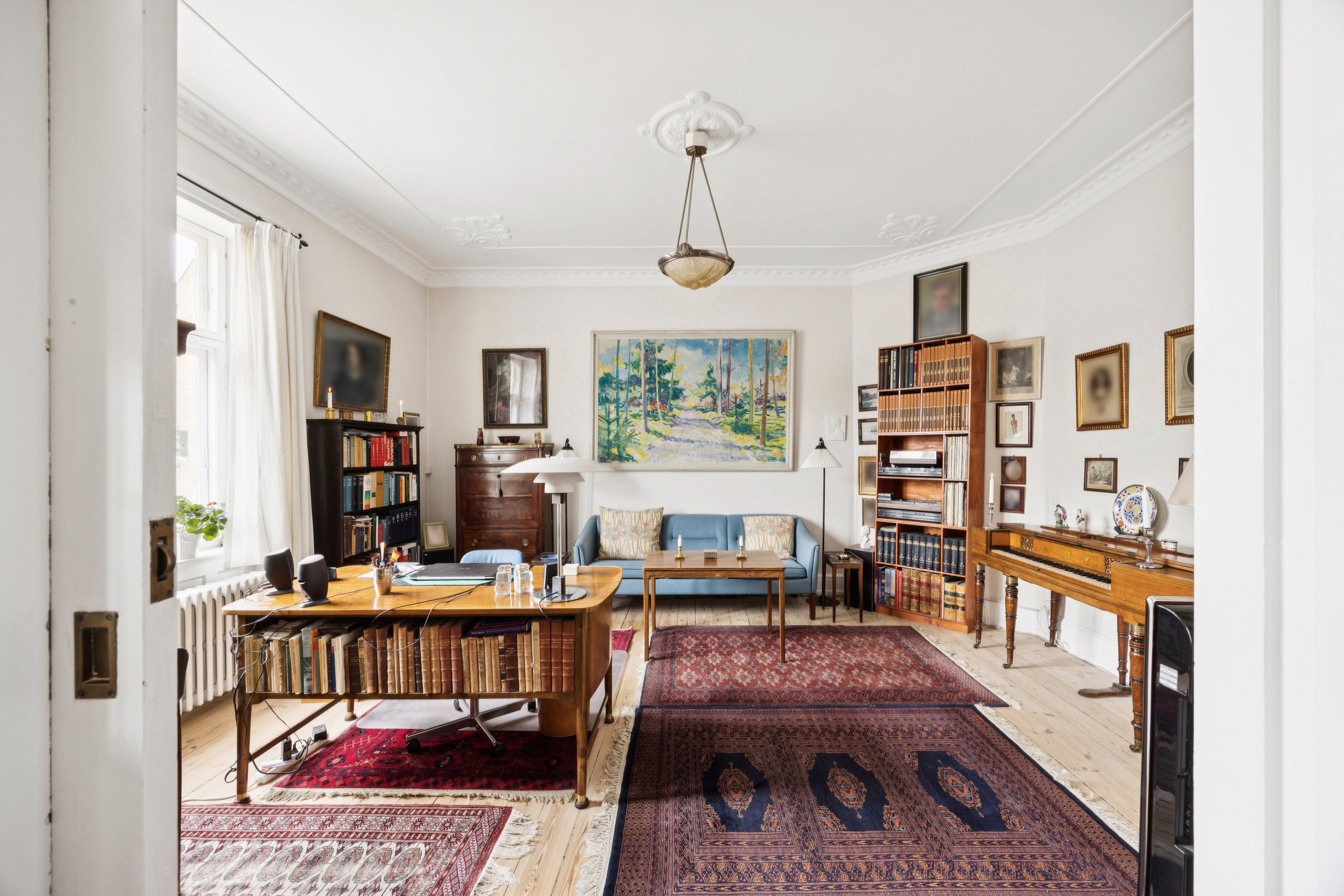 Fremhævet stue billede i fuldskærmstilstand. Billede af Thorvaldsensvej 29B, 2. th., 1871 Frederiksberg C