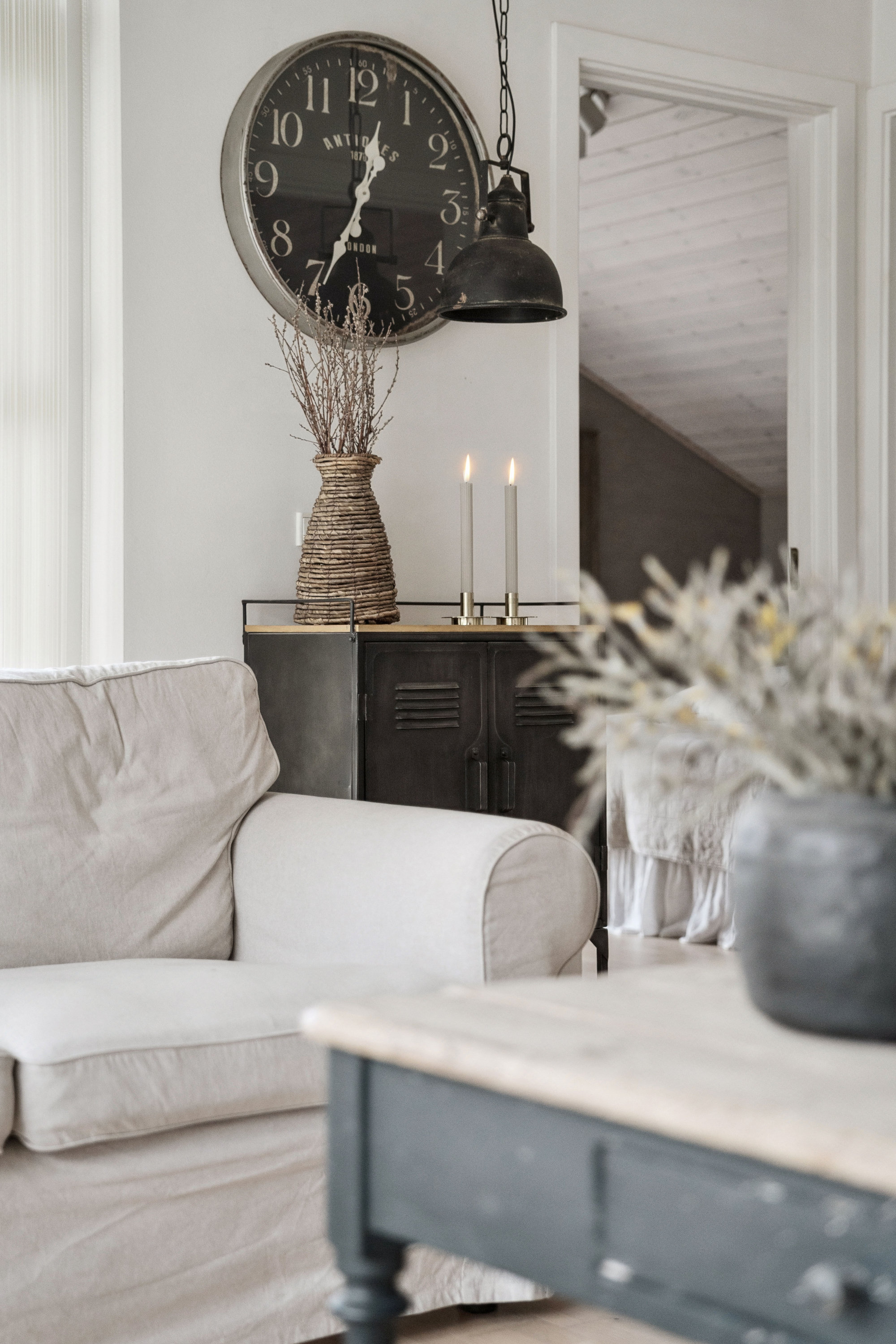 Fremhævet stue billede i fuldskærmstilstand. Billede af Lille Strandgaard 13B, 9370 Hals