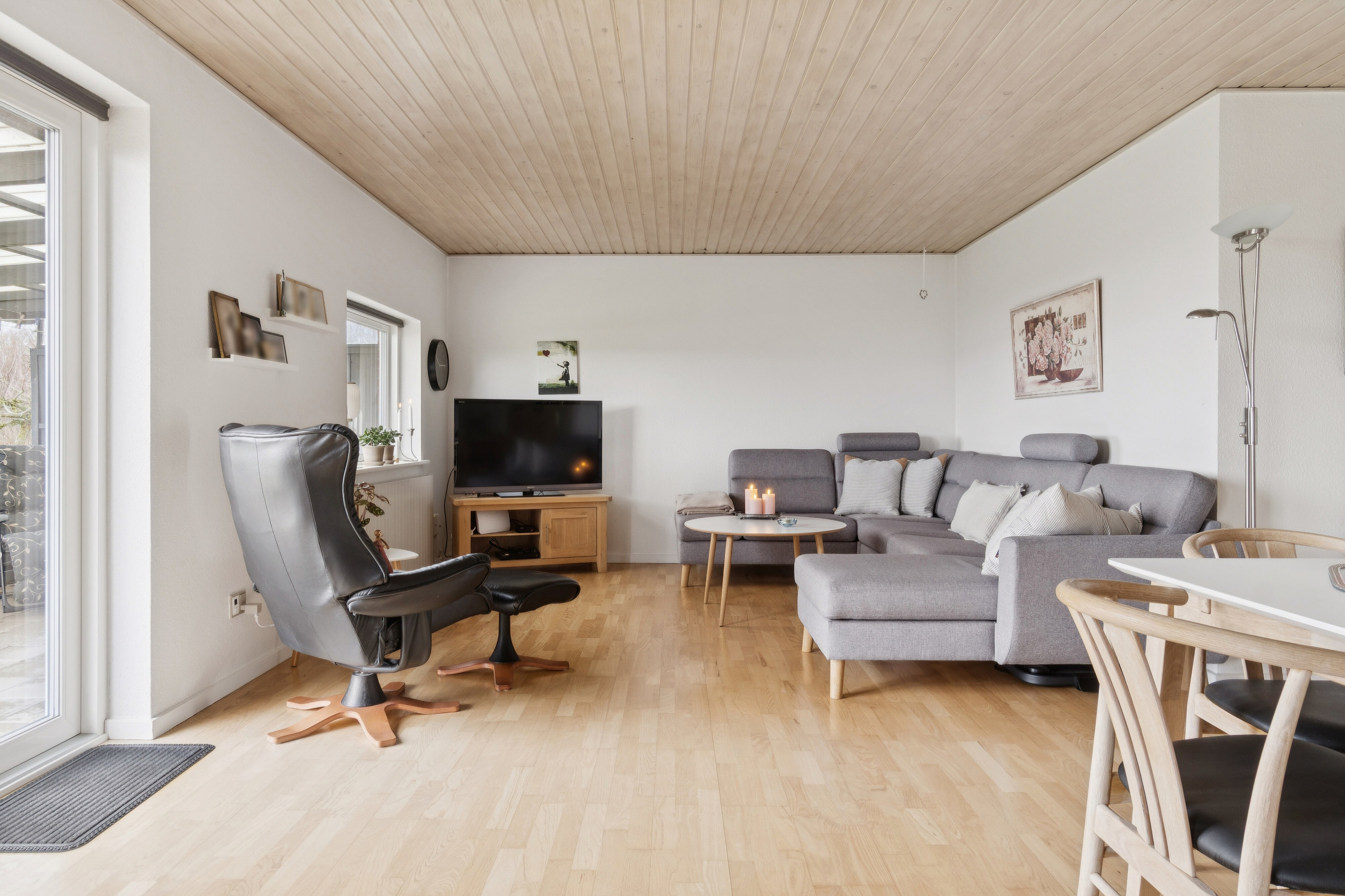 Fremhævet stue billede i fuldskærmstilstand. Billede af Nørrevænge 45, 7700 Thisted