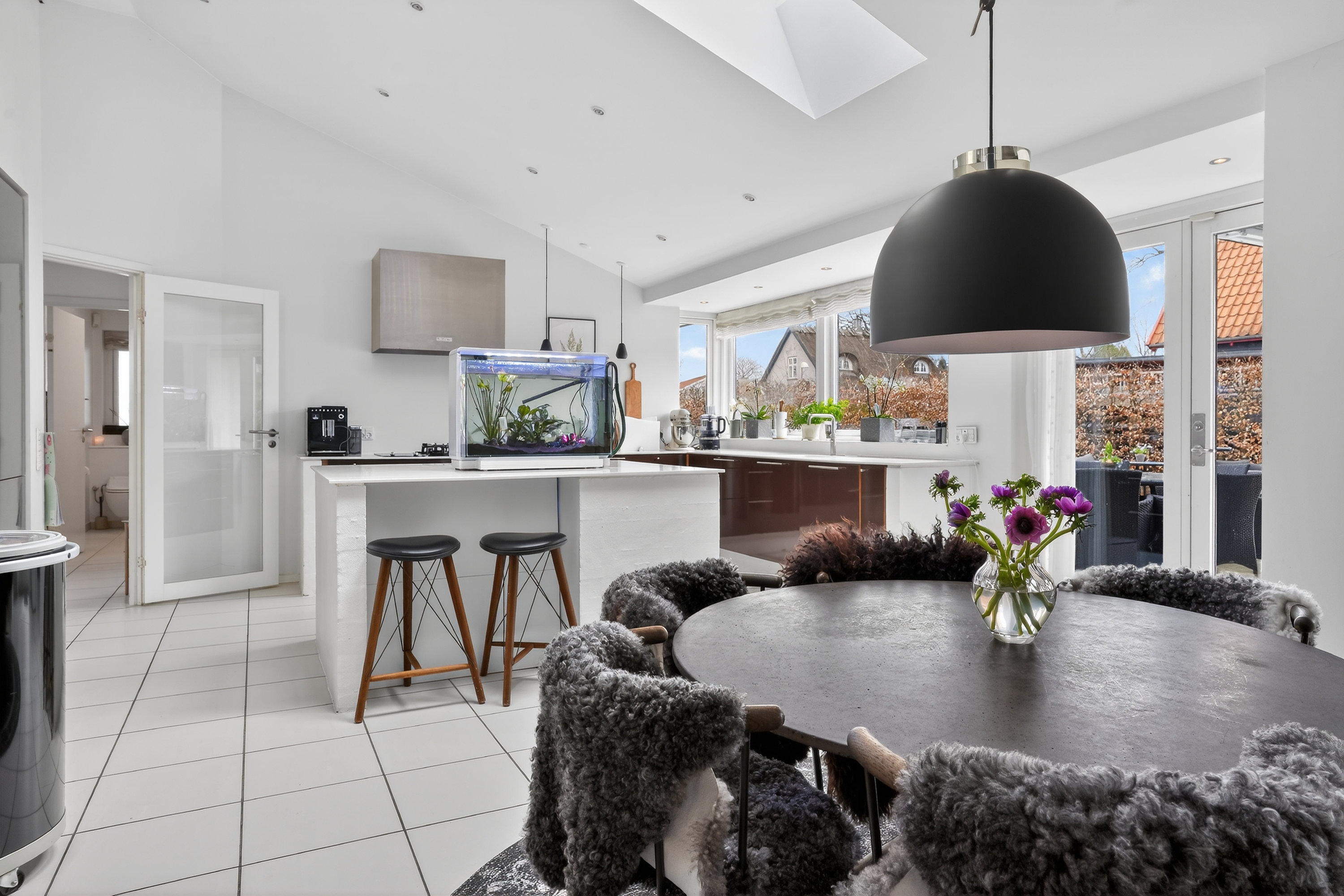 Fremhævet spisestue billede i fuldskærmstilstand. Billede af Torpenvej 27B, 3050 Humlebæk