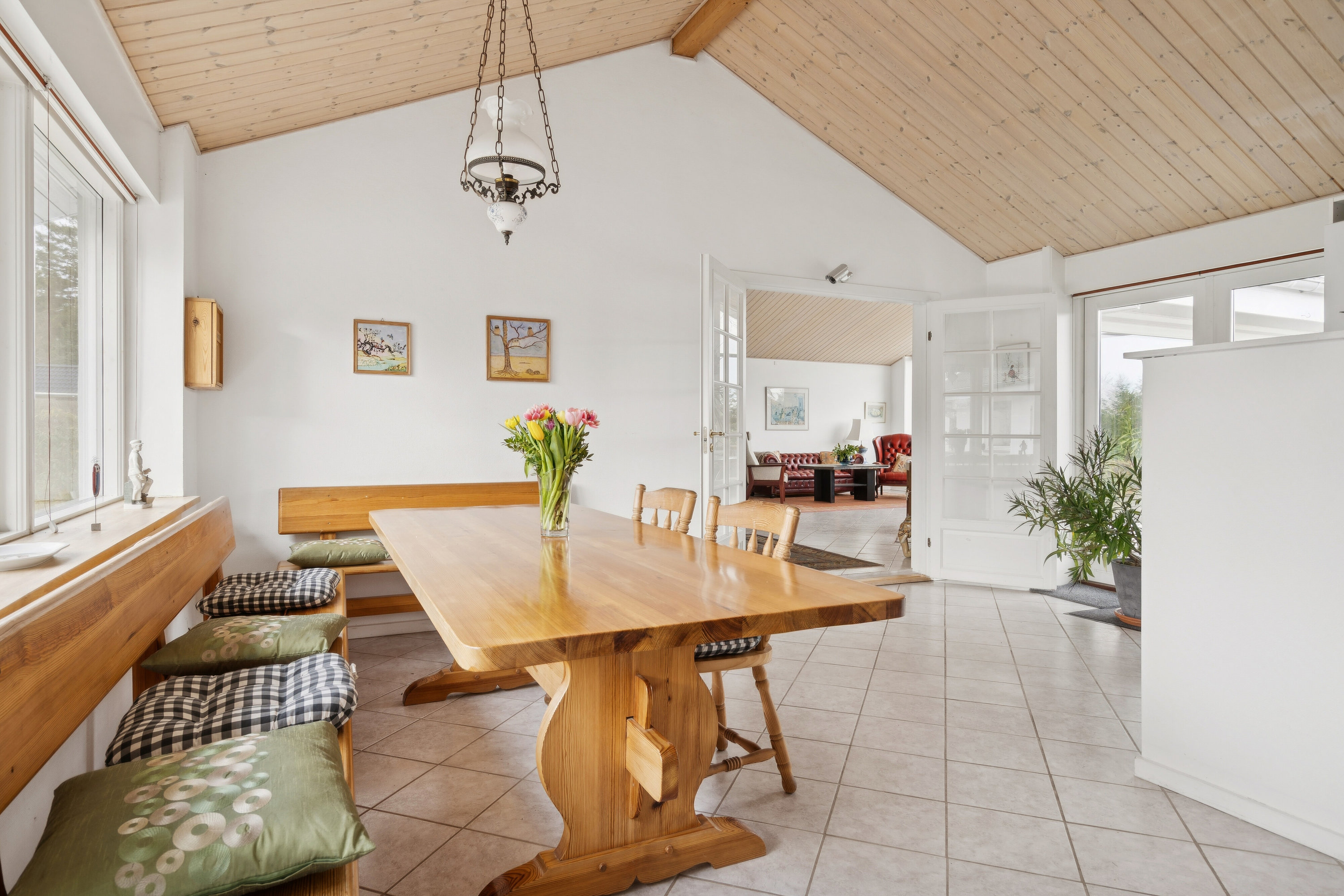 Fremhævet spisestue billede i fuldskærmstilstand. Billede af Fuglehavevej 7, Sæby, 4070 Kirke Hyllinge