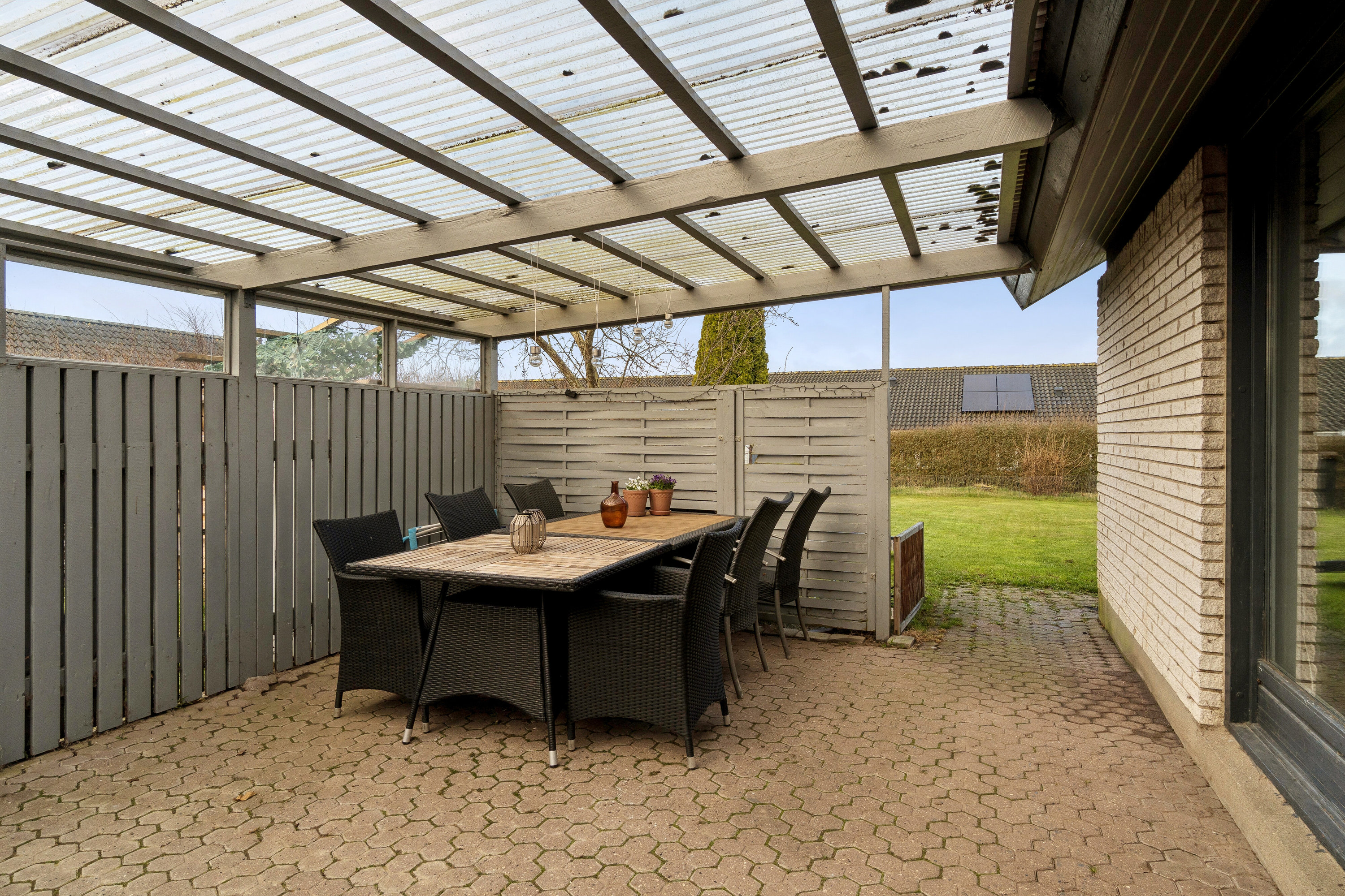 Fremhævet overdækket terrasse billede i fuldskærmstilstand. Billede af Sydskrænten 12, 4690 Haslev