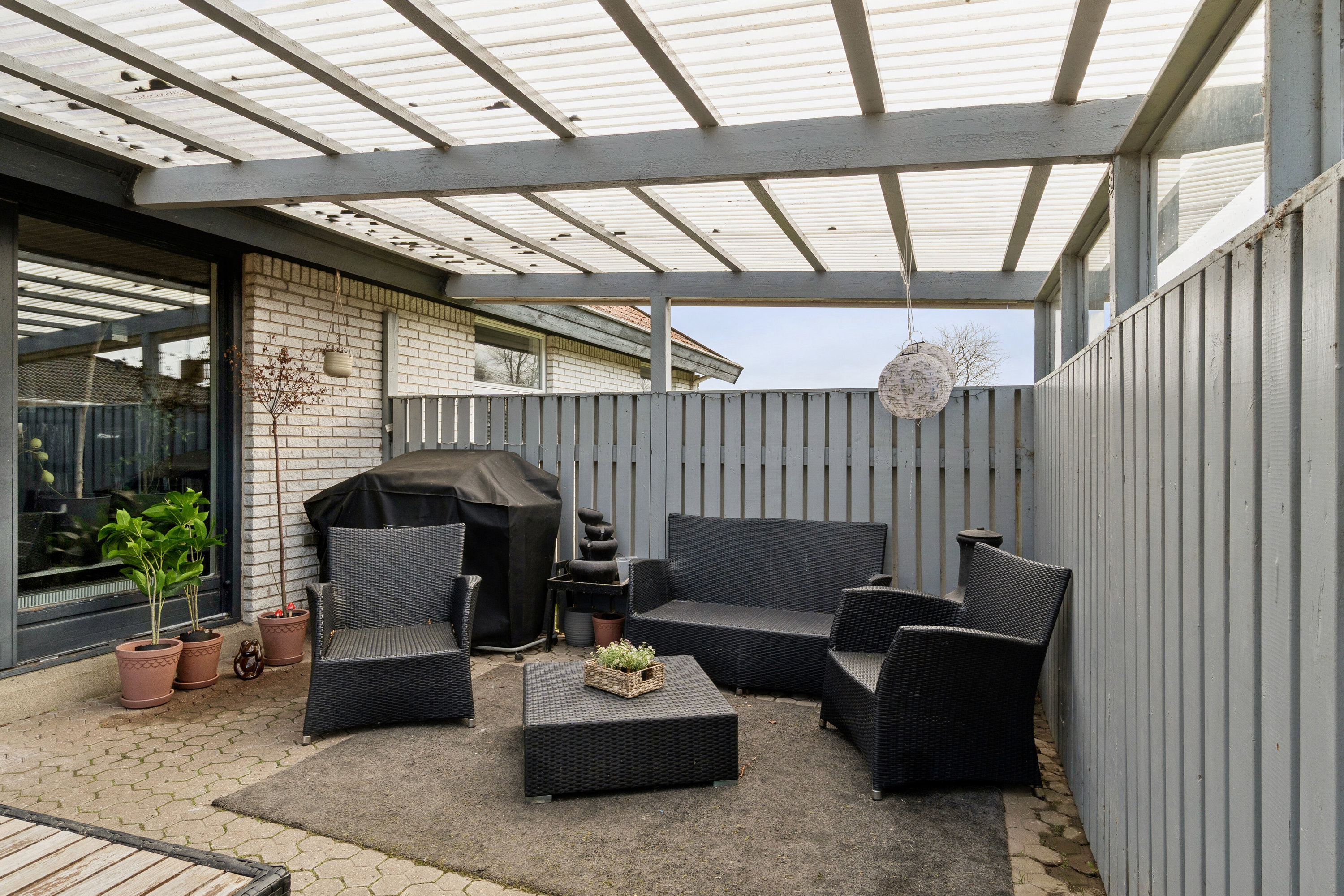 Fremhævet overdækket terrasse billede i fuldskærmstilstand. Billede af Sydskrænten 12, 4690 Haslev