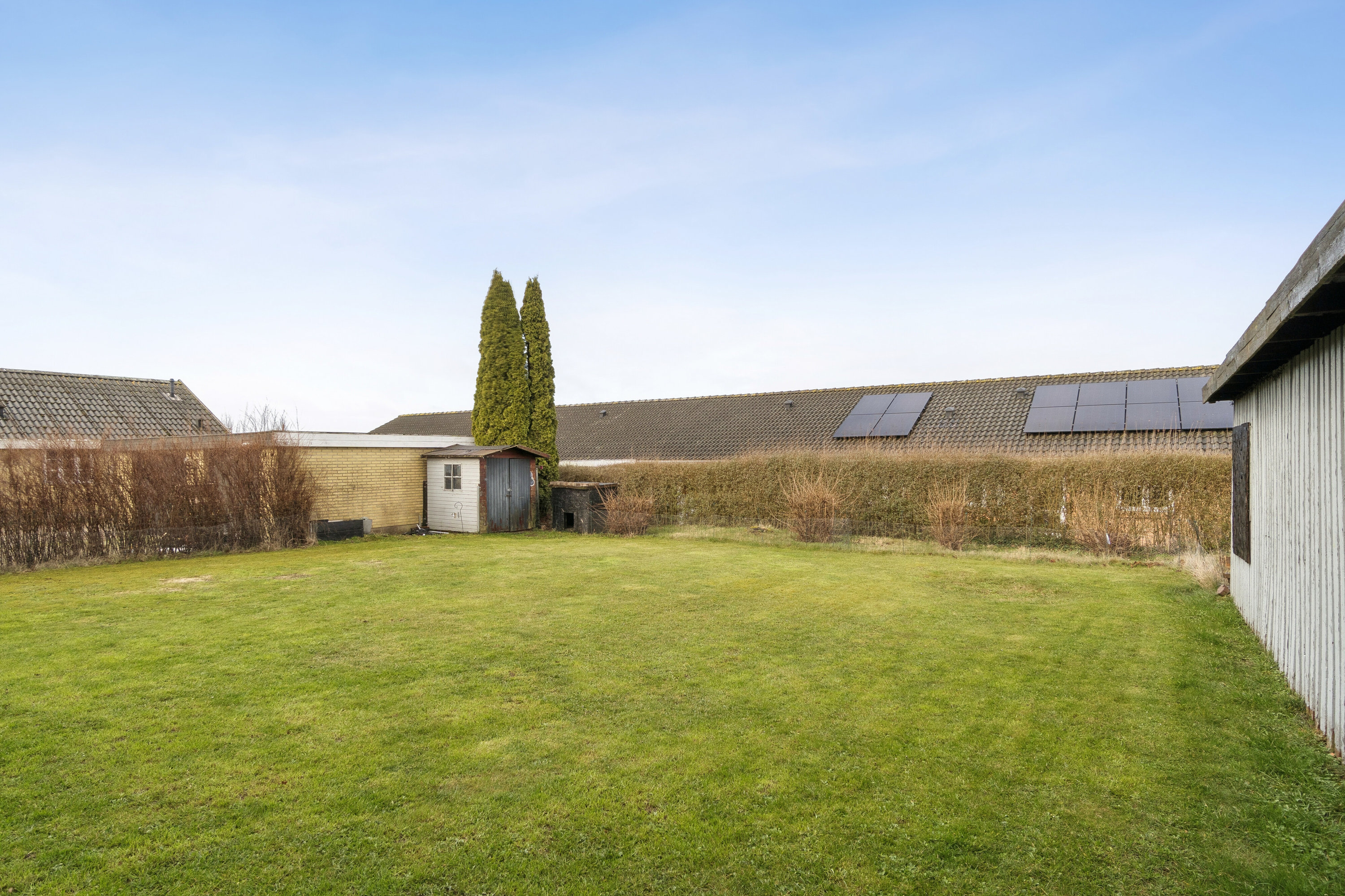 Fremhævet set fra haven billede i fuldskærmstilstand. Billede af Sydskrænten 12, 4690 Haslev