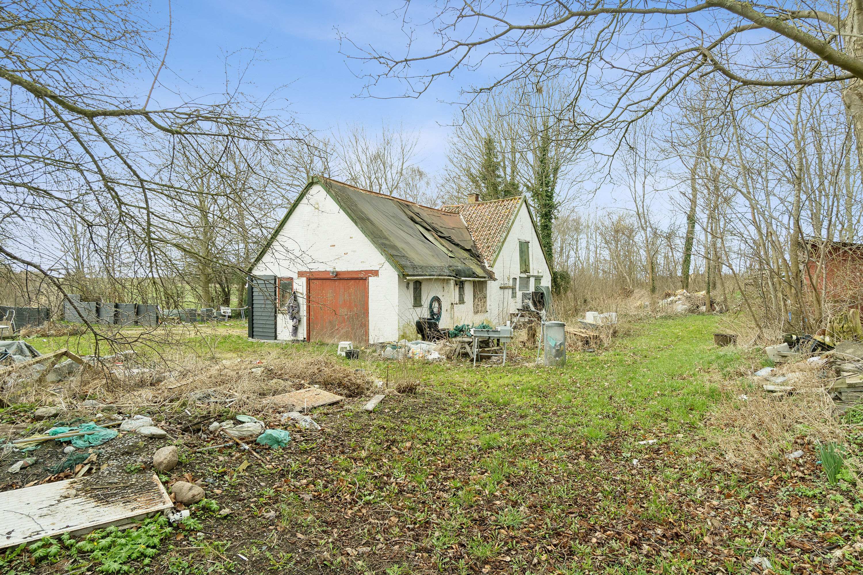Fremhævet set fra haven billede i fuldskærmstilstand. Billede af Krænkerupvej 1, Knudstrup, 4270 Høng