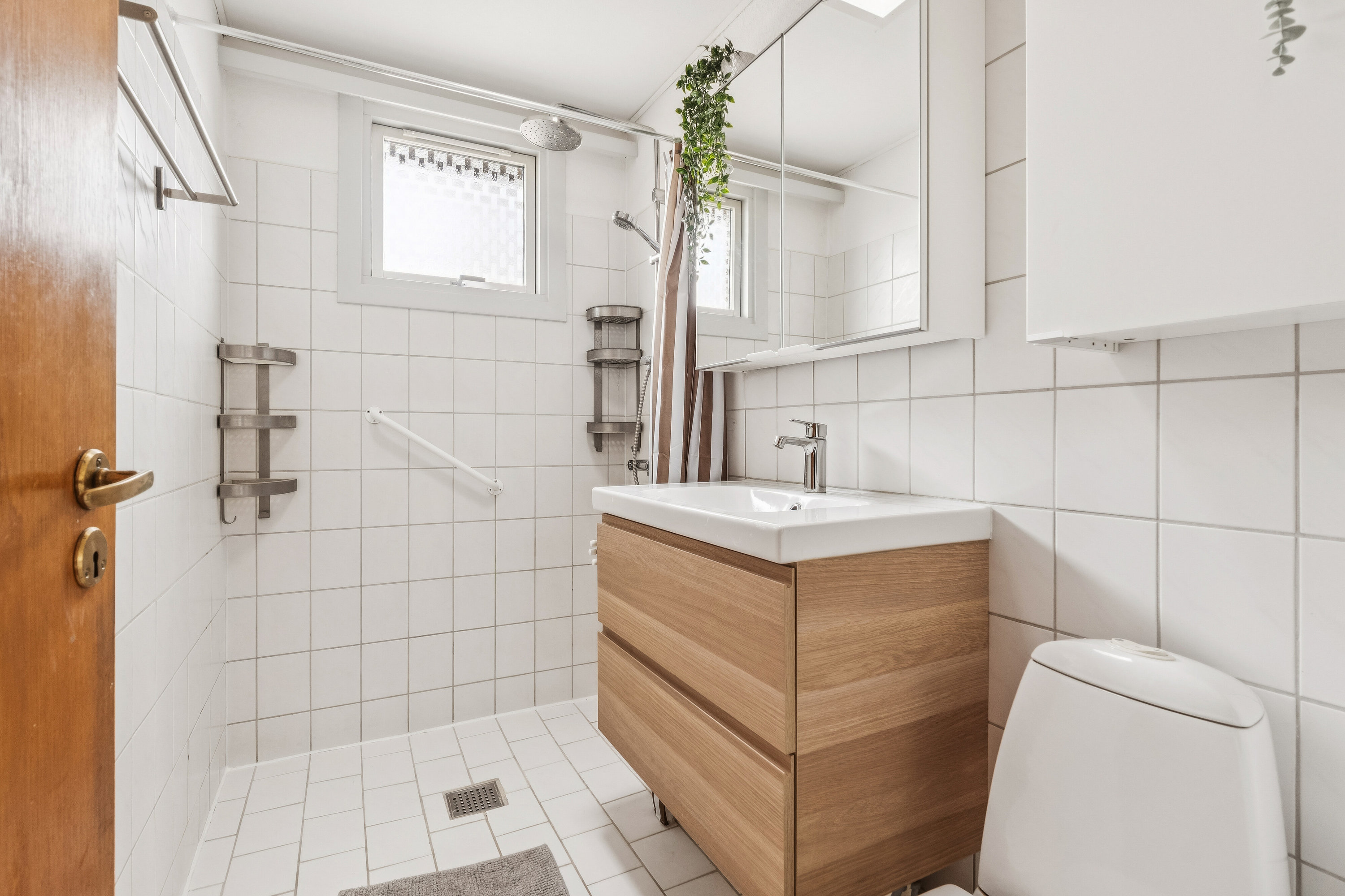 Fremhævet badeværelse billede i fuldskærmstilstand. Billede af Hesselbjerg 6, 5700 Svendborg