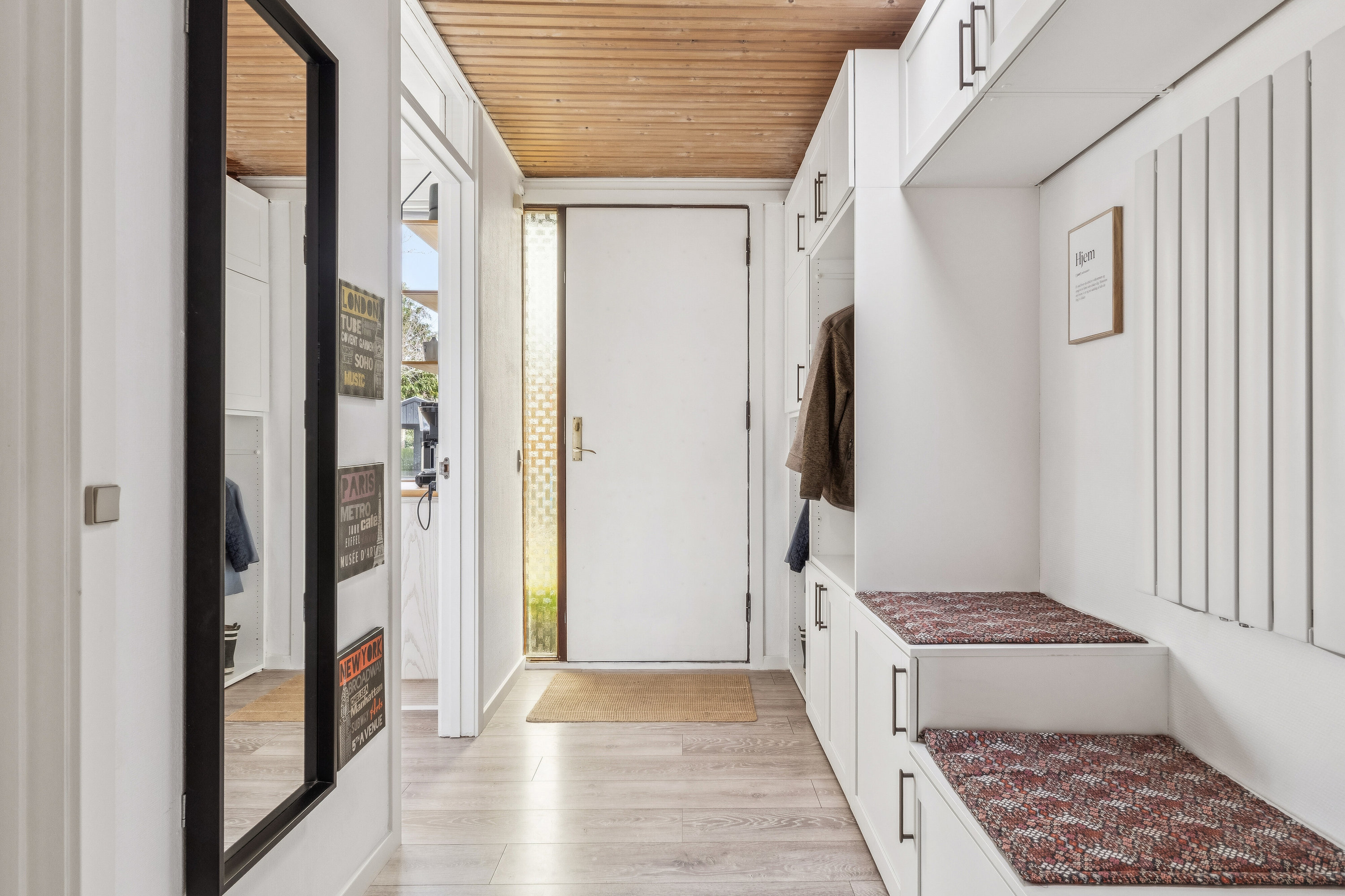 Fremhævet gang billede i fuldskærmstilstand. Billede af Hesselbjerg 6, 5700 Svendborg