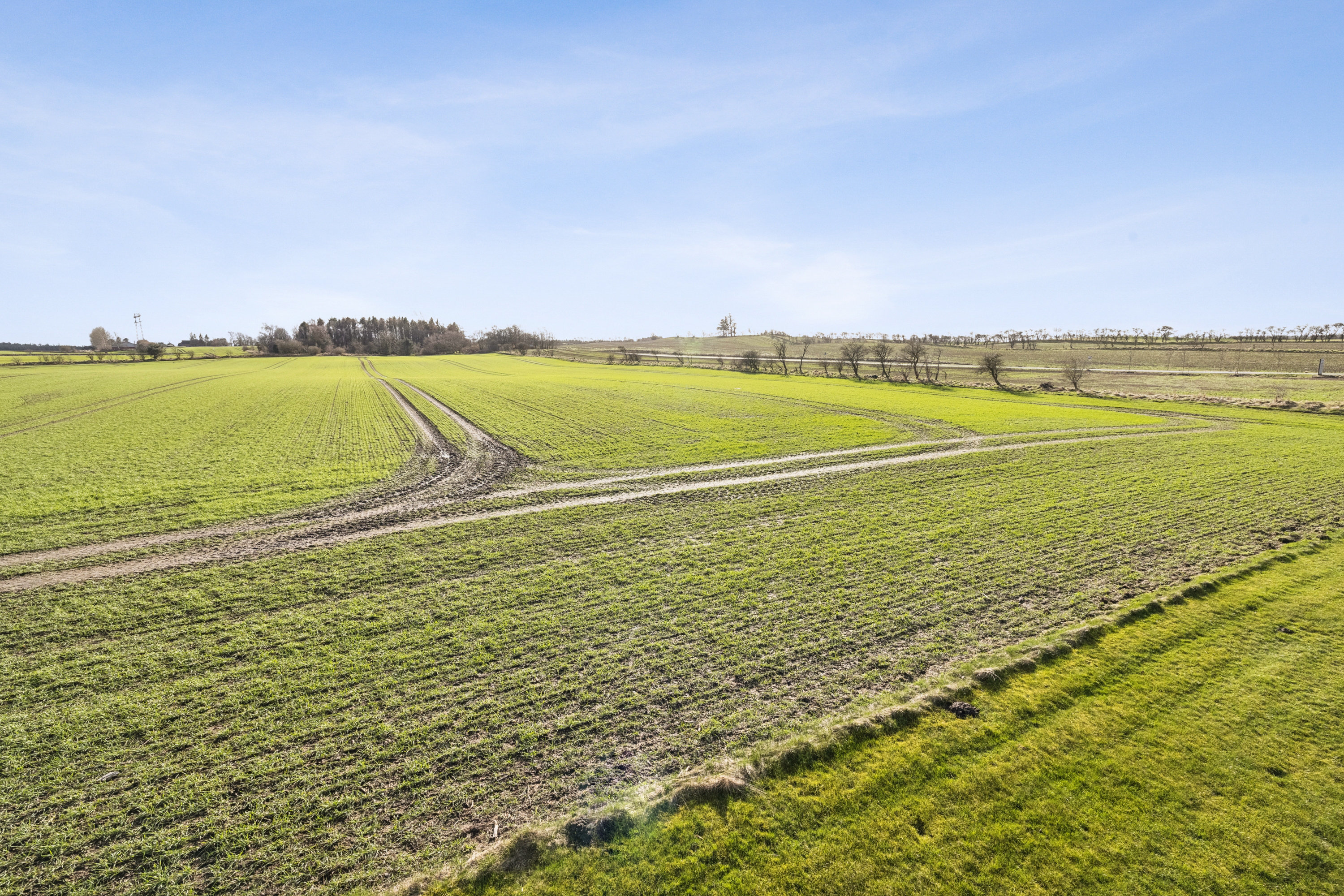 Fremhævet luftfoto billede i fuldskærmstilstand. Billede af Mosegårdsvej 25 - 31, Sparkær, 8800 Viborg