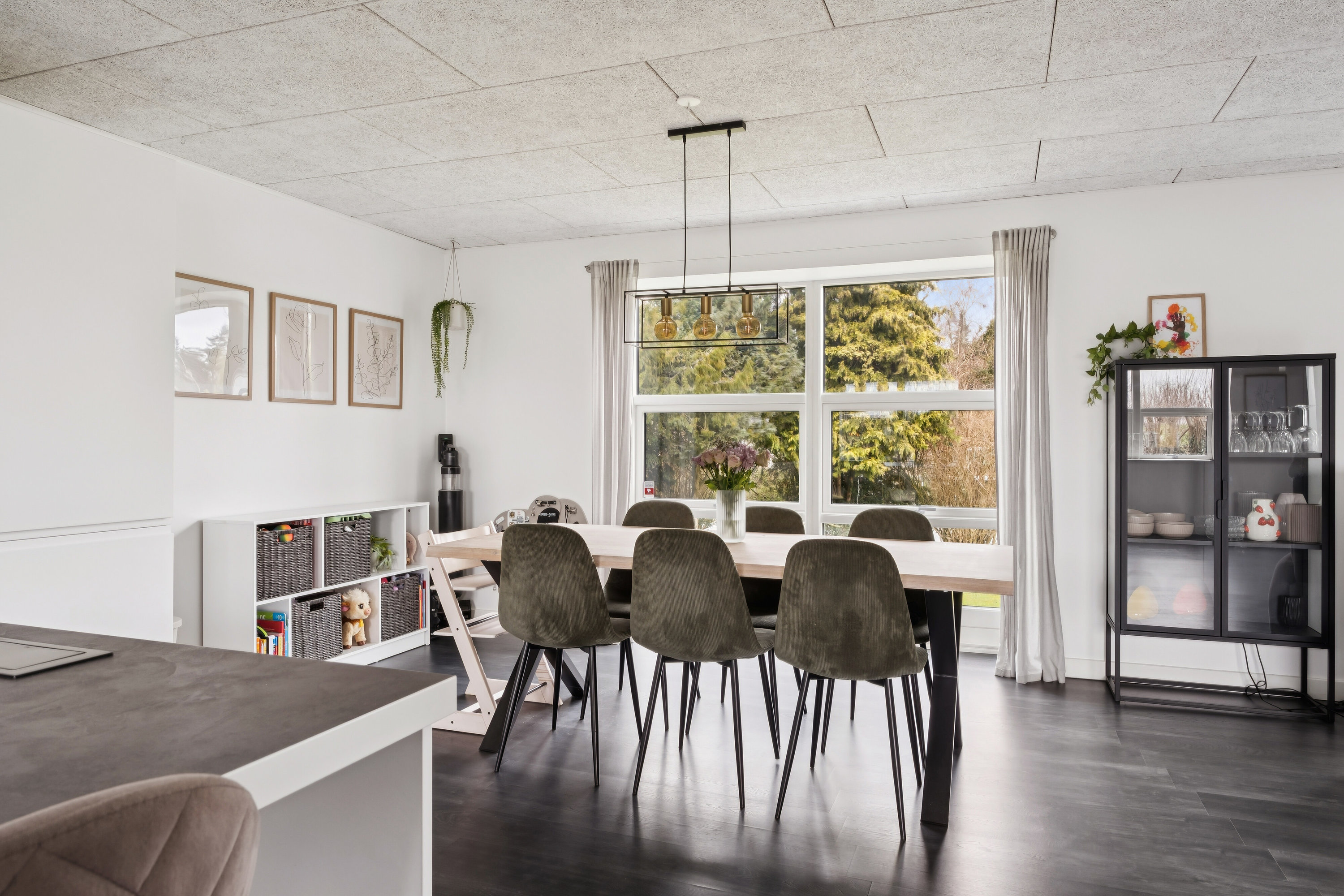 Fremhævet spisestue billede i fuldskærmstilstand. Billede af Spangsvej 160, Udby, 4750 Lundby