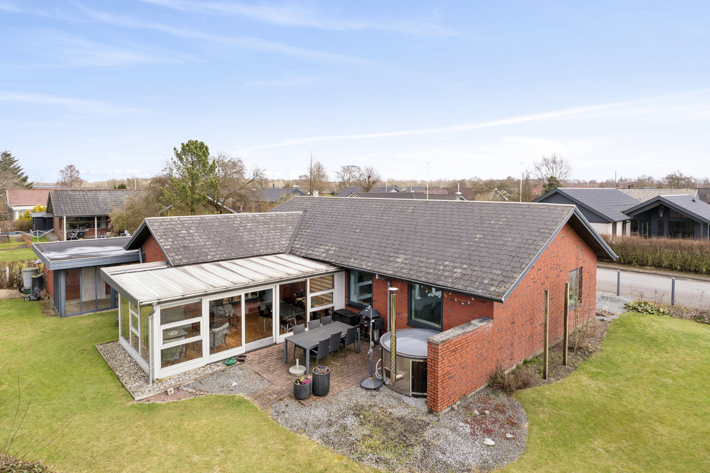 Fremhævet set fra haven billede i fuldskærmstilstand. Billede af Mossøvej 5, 7200 Grindsted