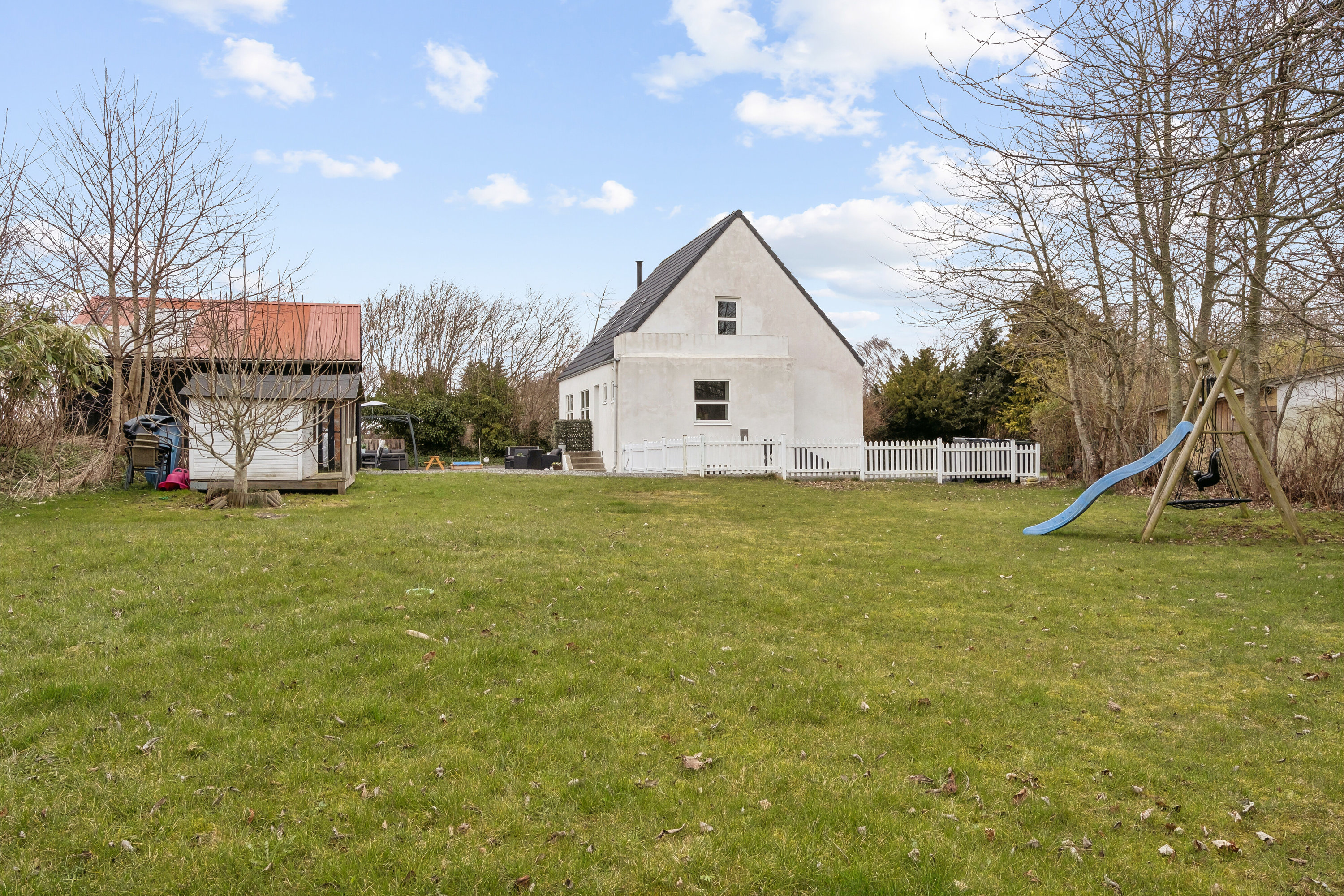 Fremhævet set fra haven billede i fuldskærmstilstand. Billede af Spangsvej 160, Udby, 4750 Lundby