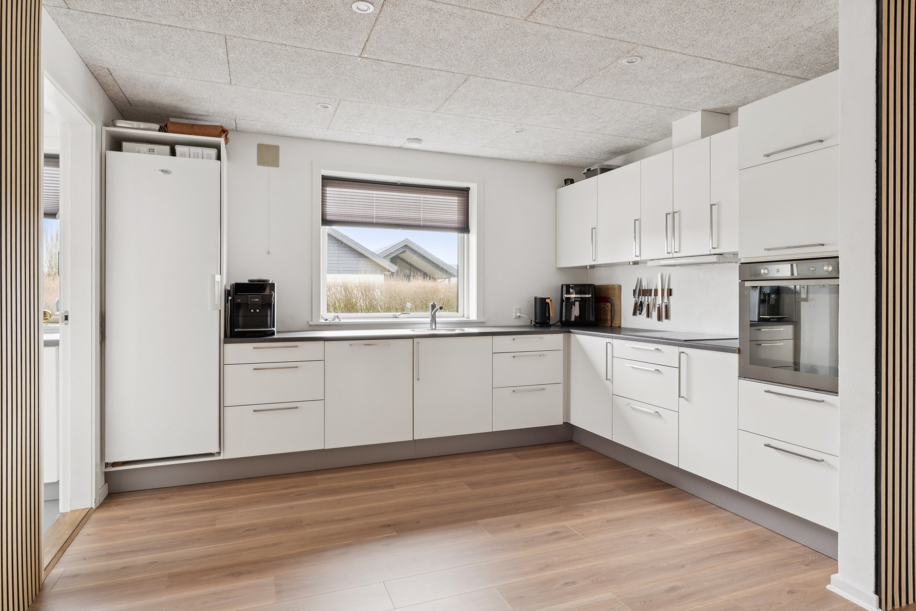 Fremhævet køkken billede i fuldskærmstilstand. Billede af Mossøvej 5, 7200 Grindsted