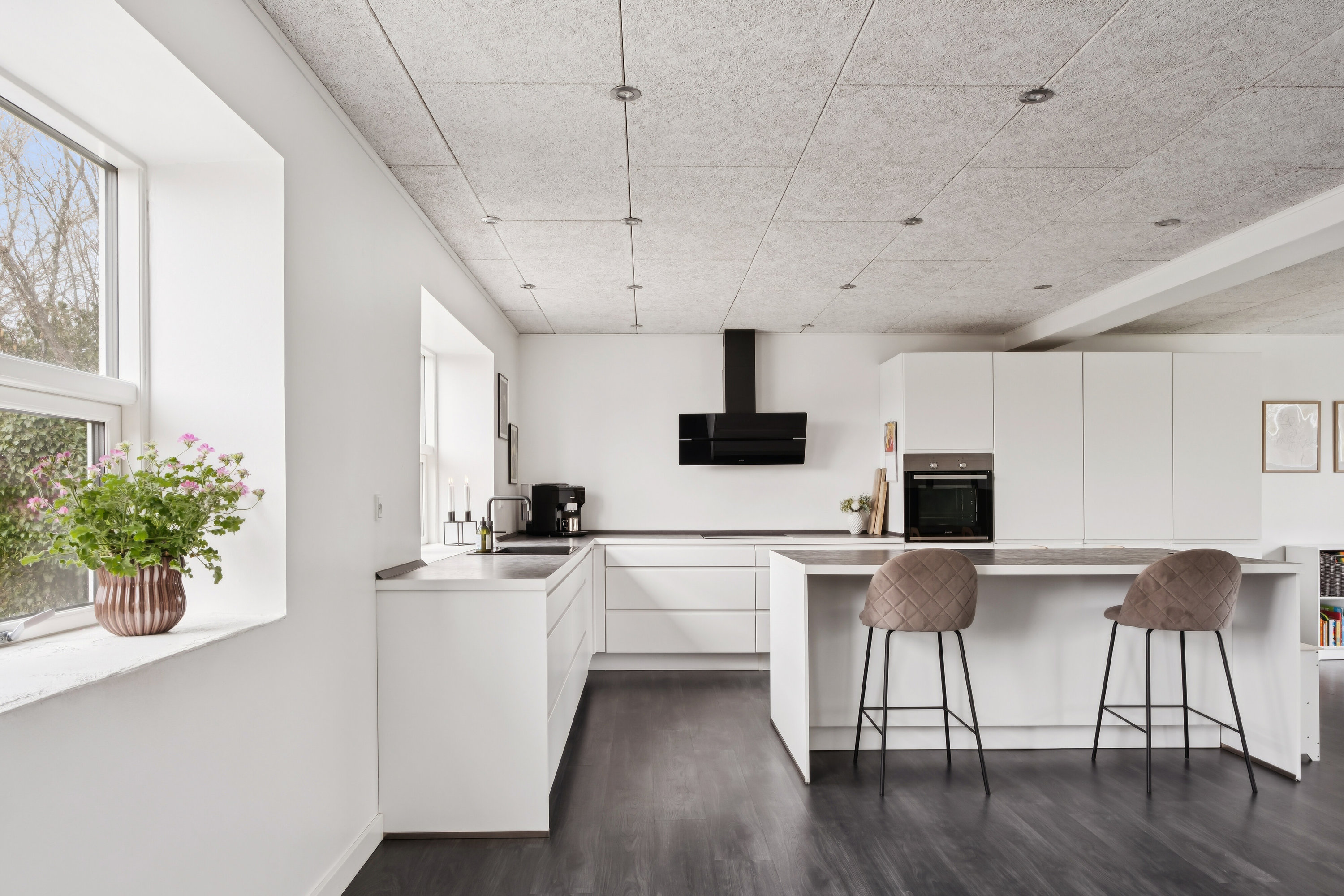 Fremhævet køkken billede i fuldskærmstilstand. Billede af Spangsvej 160, Udby, 4750 Lundby